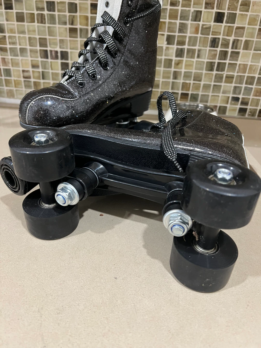 Xudrez Glitter Quad Roller Skates - Black - photo 3
