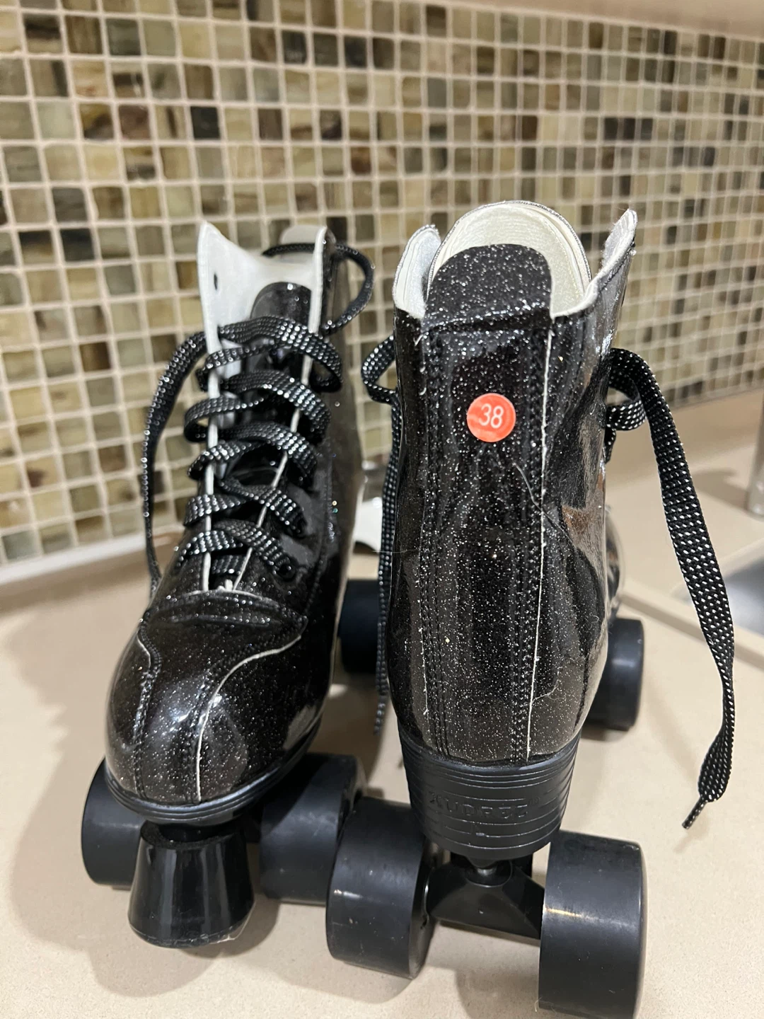 Xudrez Glitter Quad Roller Skates - Black - photo 4