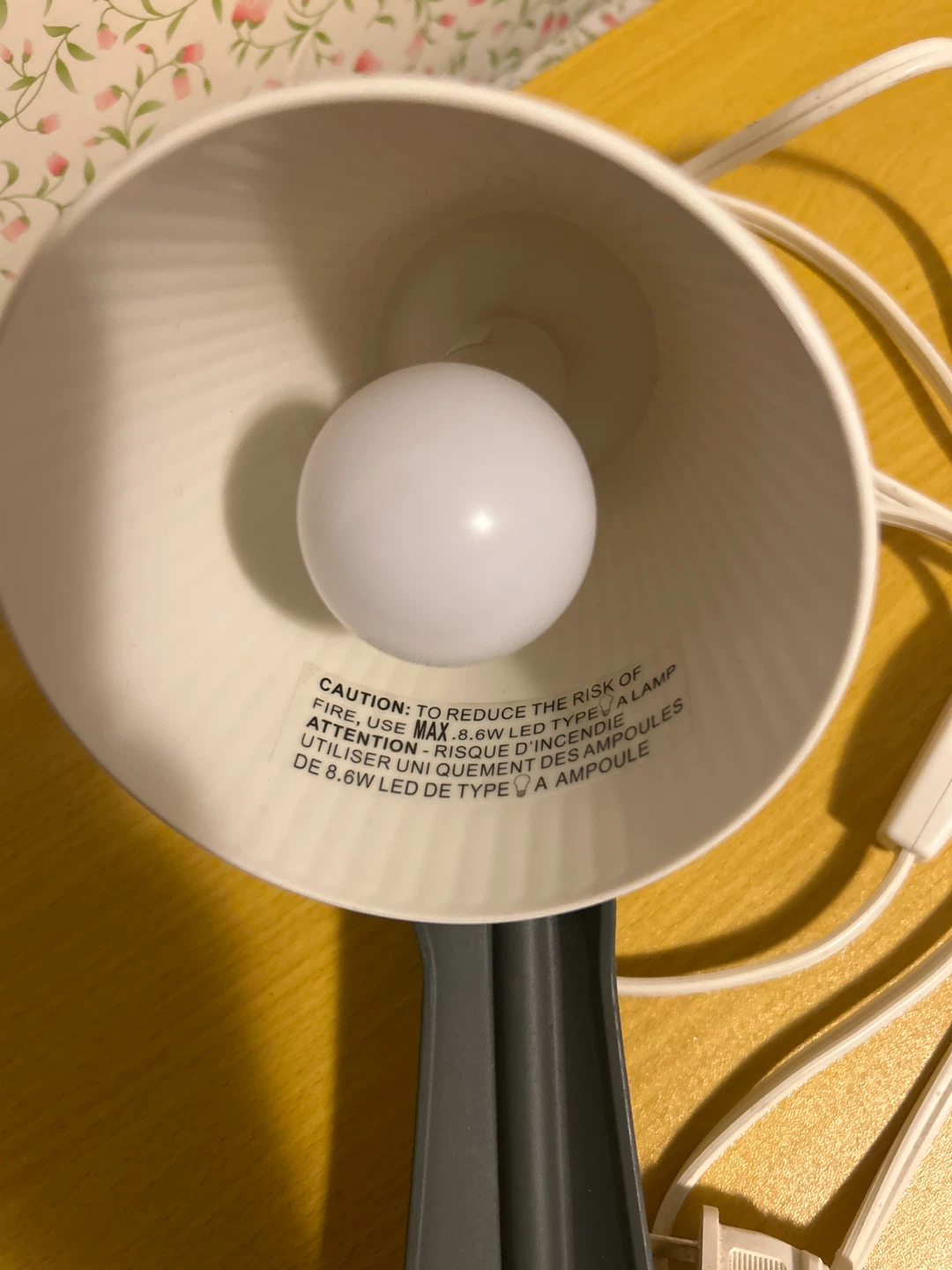 White Ribbed Desk Lamp - photo 4