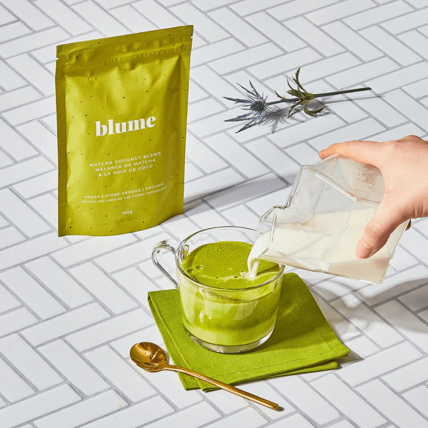 Blume Matcha Coconut Blend Superfood Latte Powder - photo 2