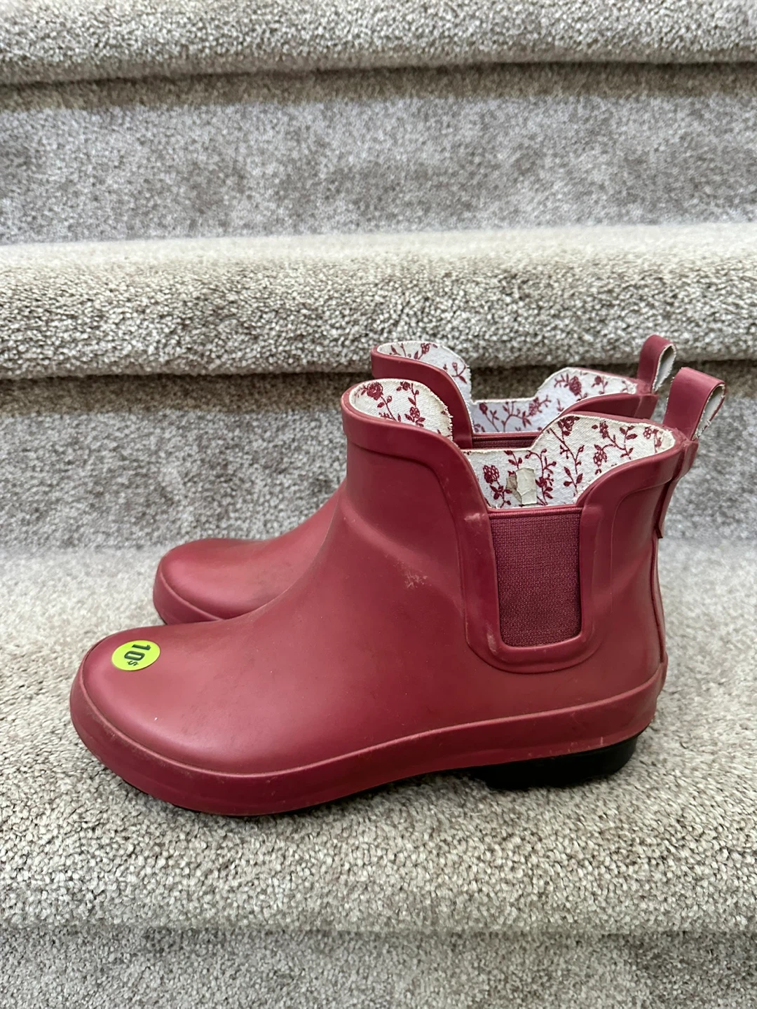 Red Ankle Rain Boots size 6 - photo 2