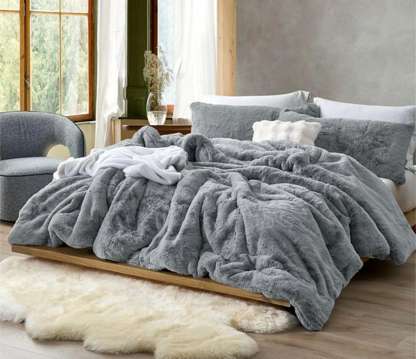 Grey Faux Fur Comforter Set - photo 3