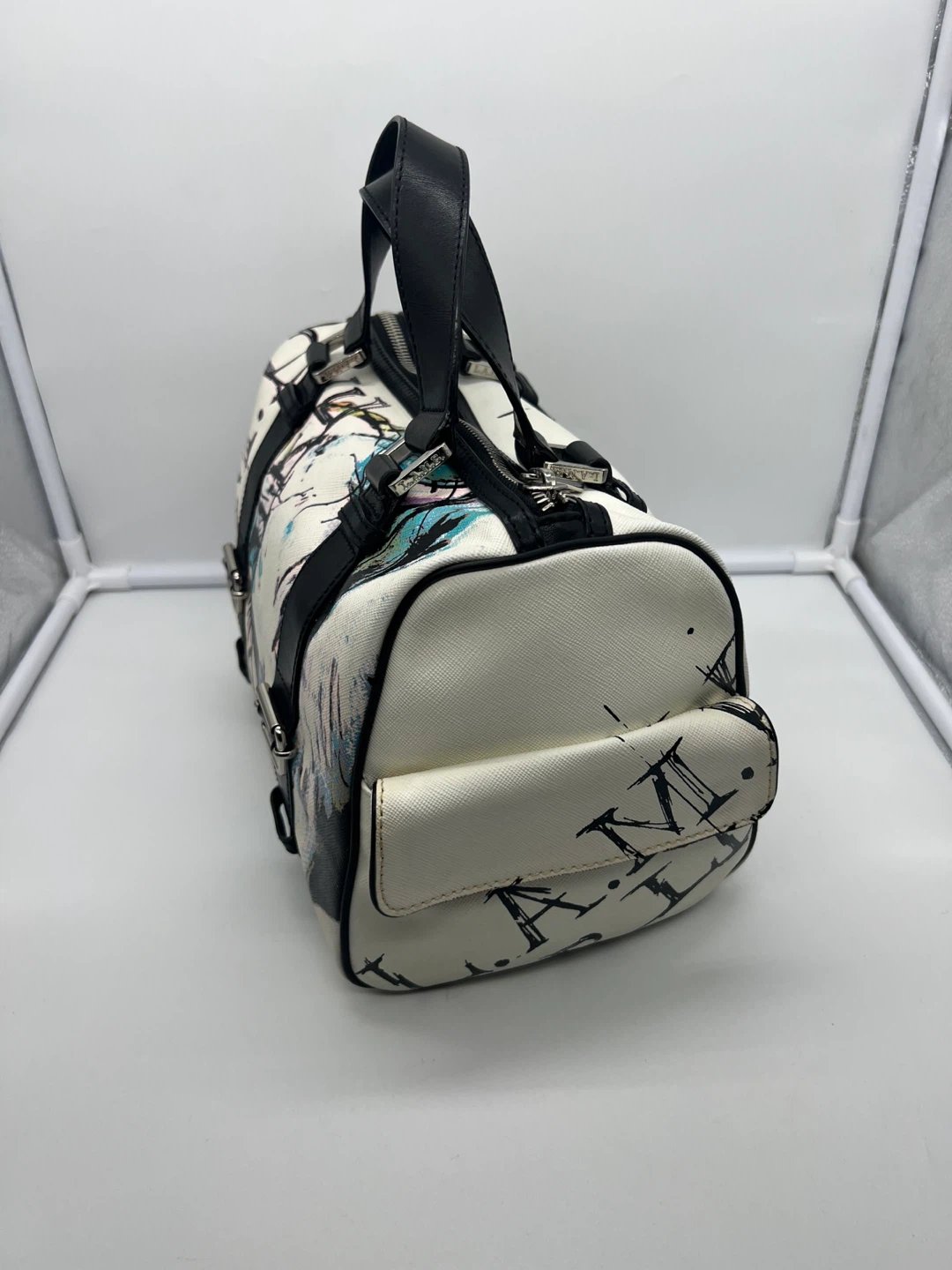 L.A.M.B. GWEN STEFANI Graffiti Design PVC Leather Trim Satchel - photo 2