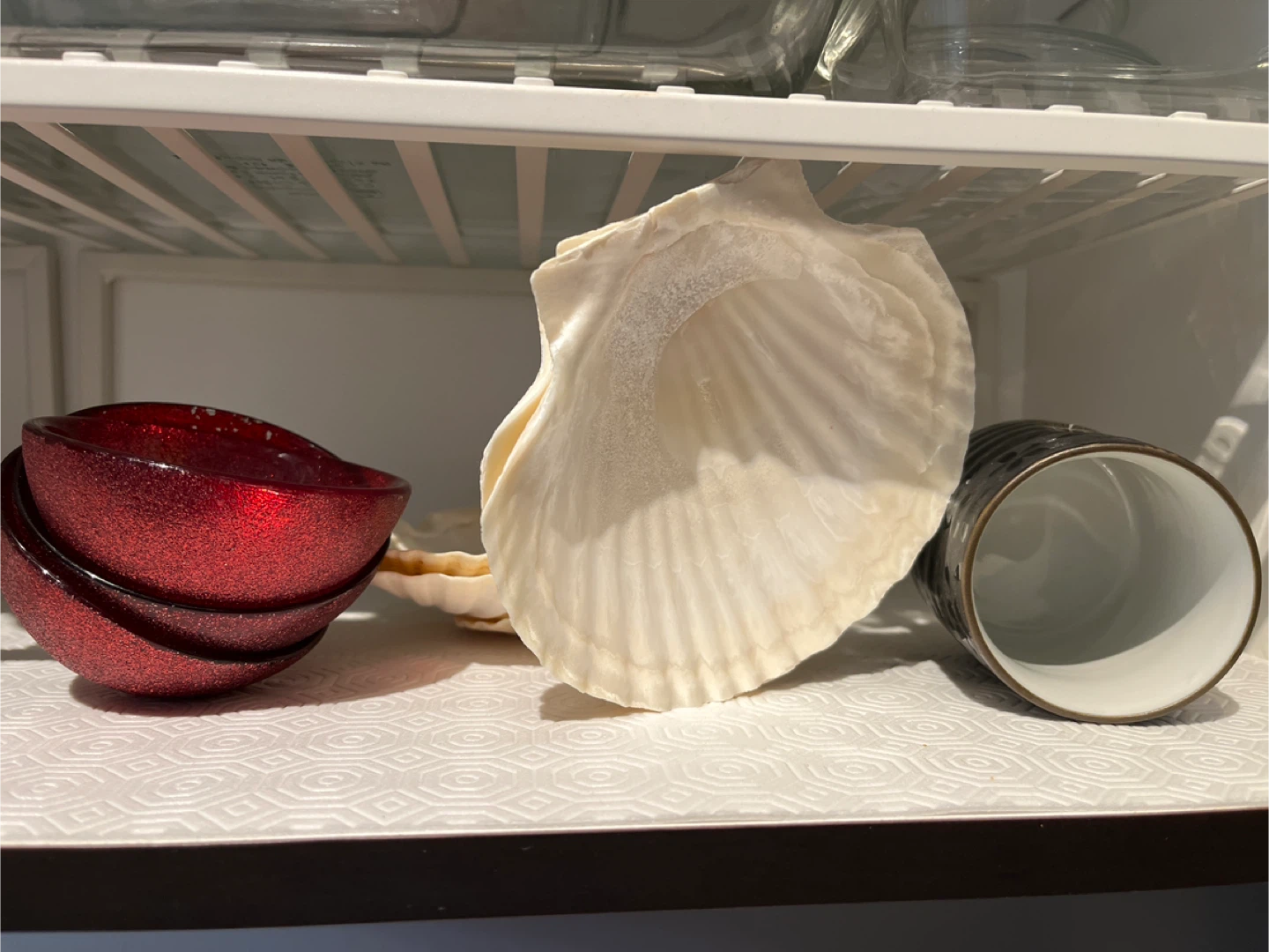 FREE - Miscellaneous kitchen and decor items - photo 5