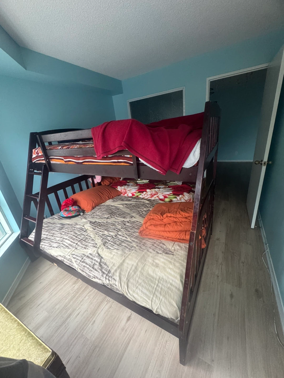 Moving out- Wooden Bunk Bed - photo 4