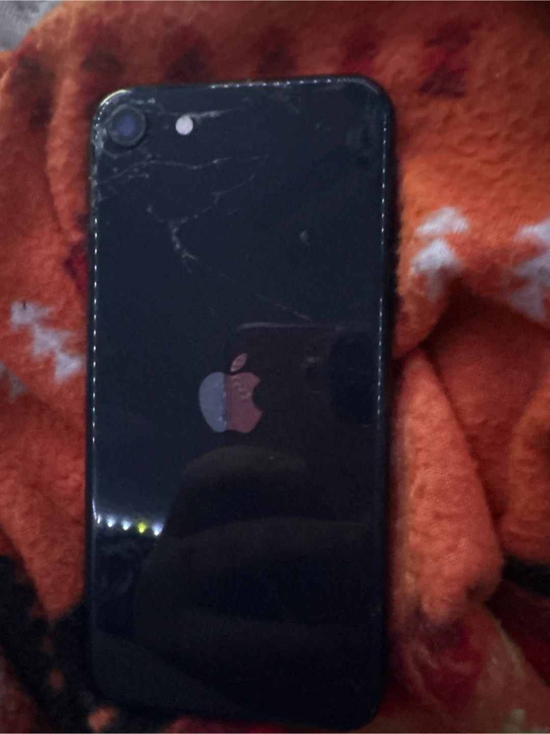 Apple iPhone SE - photo 2
