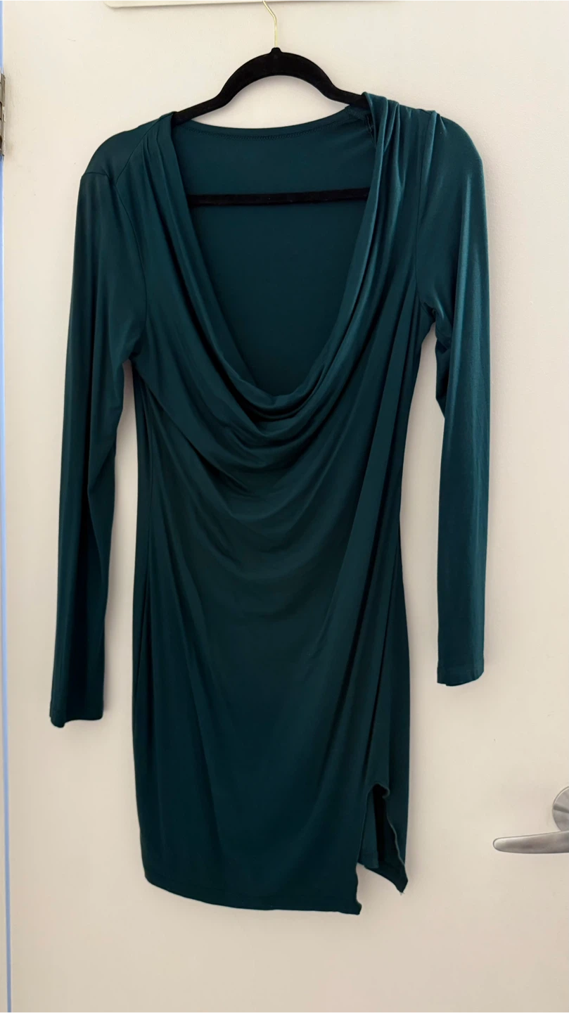 Green Long Sleeve Drape Neck Dress