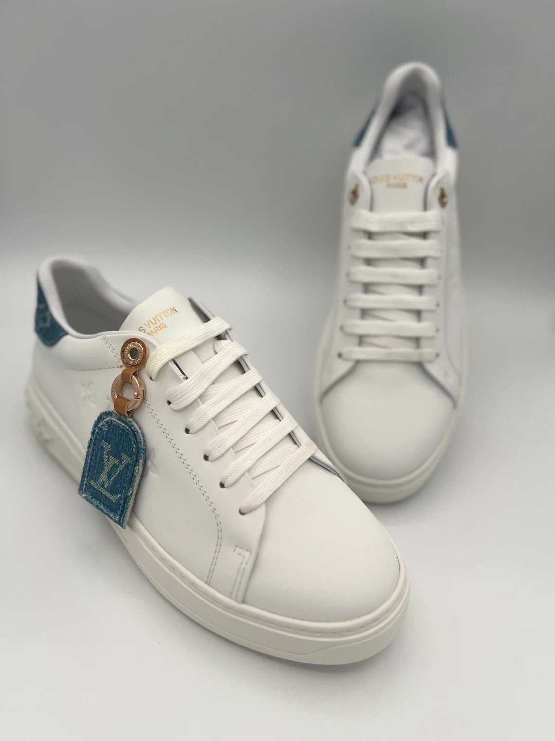 Louis Vuitton White Leather Sneakers with Denim Detail