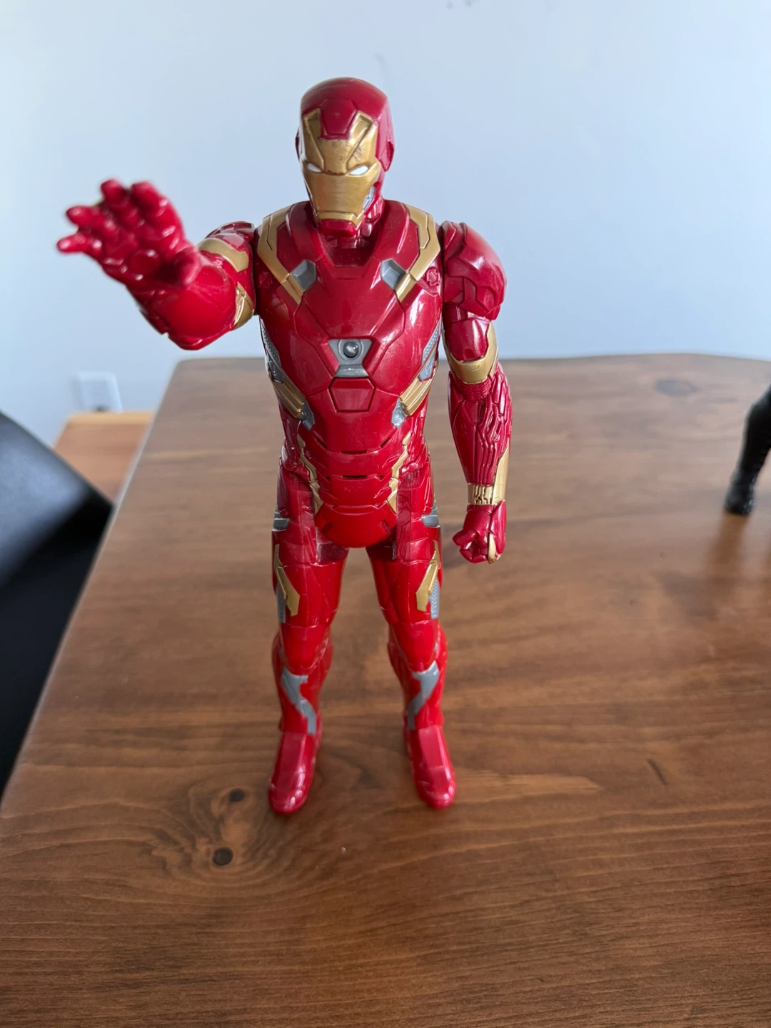 Marvel Iron Man Action Figure lights and sounds