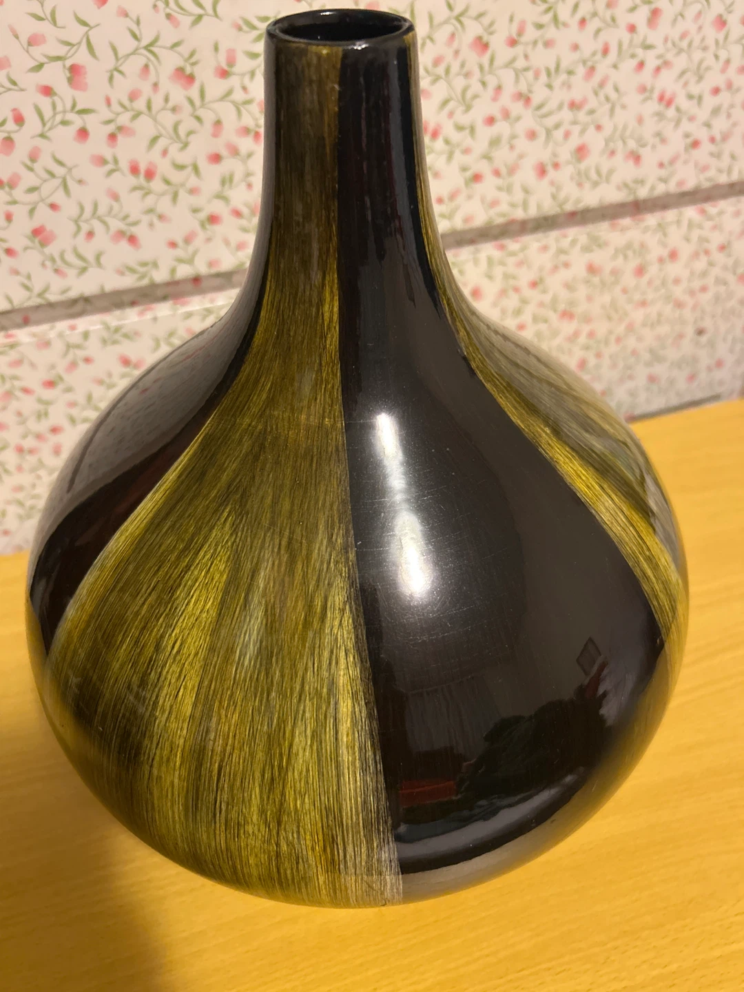 Decorative Ceramic Vase - Black and Yellow