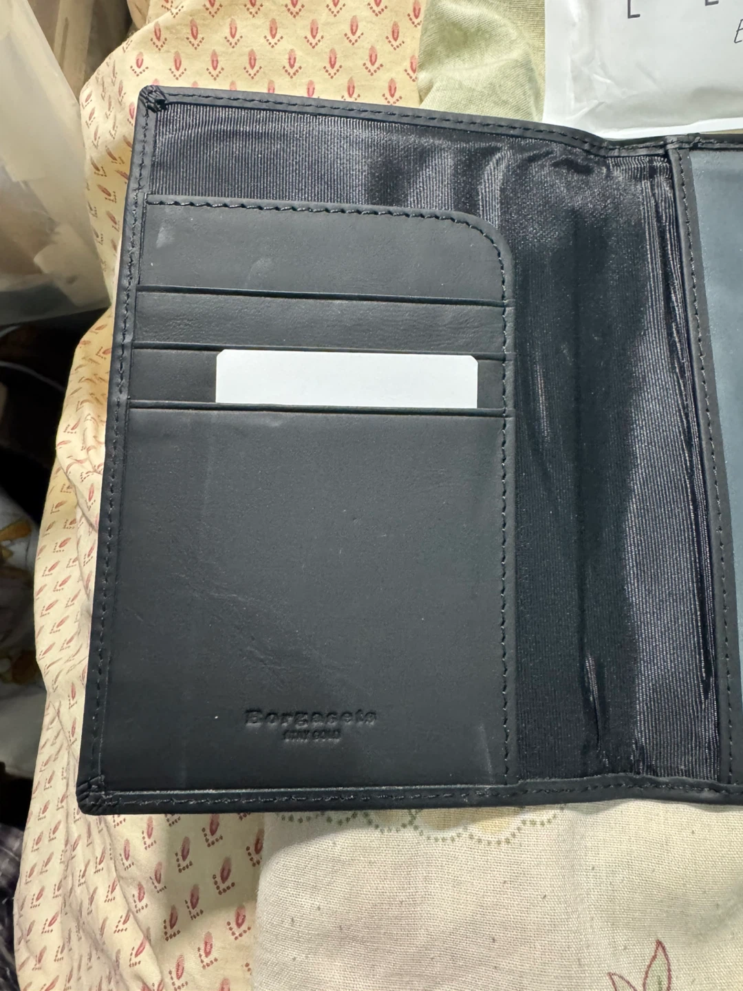Borgasets Leather Passport Holder - photo 4