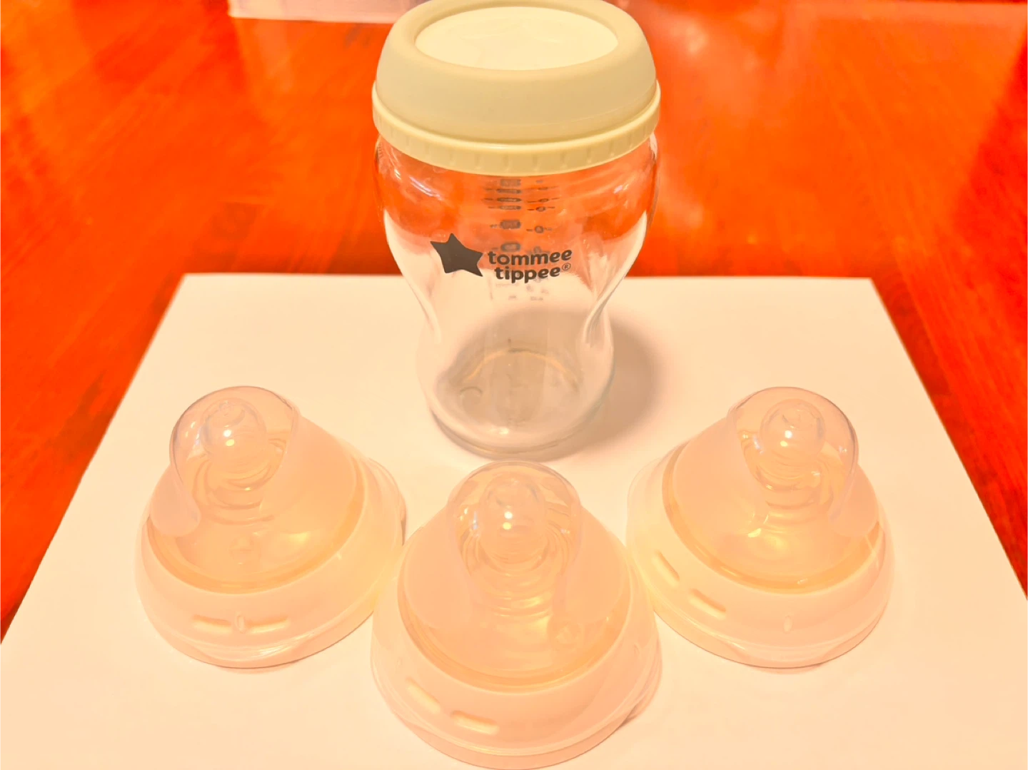 Tommee Tippee Glass Bottle with 3 Nipples