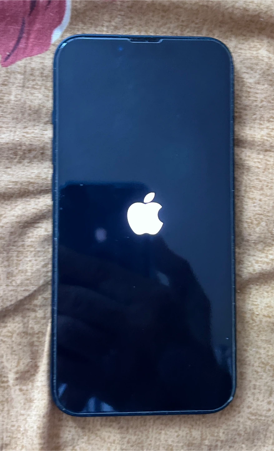 Mint Condition iPhone 13 *** Unlocked *** - photo 3