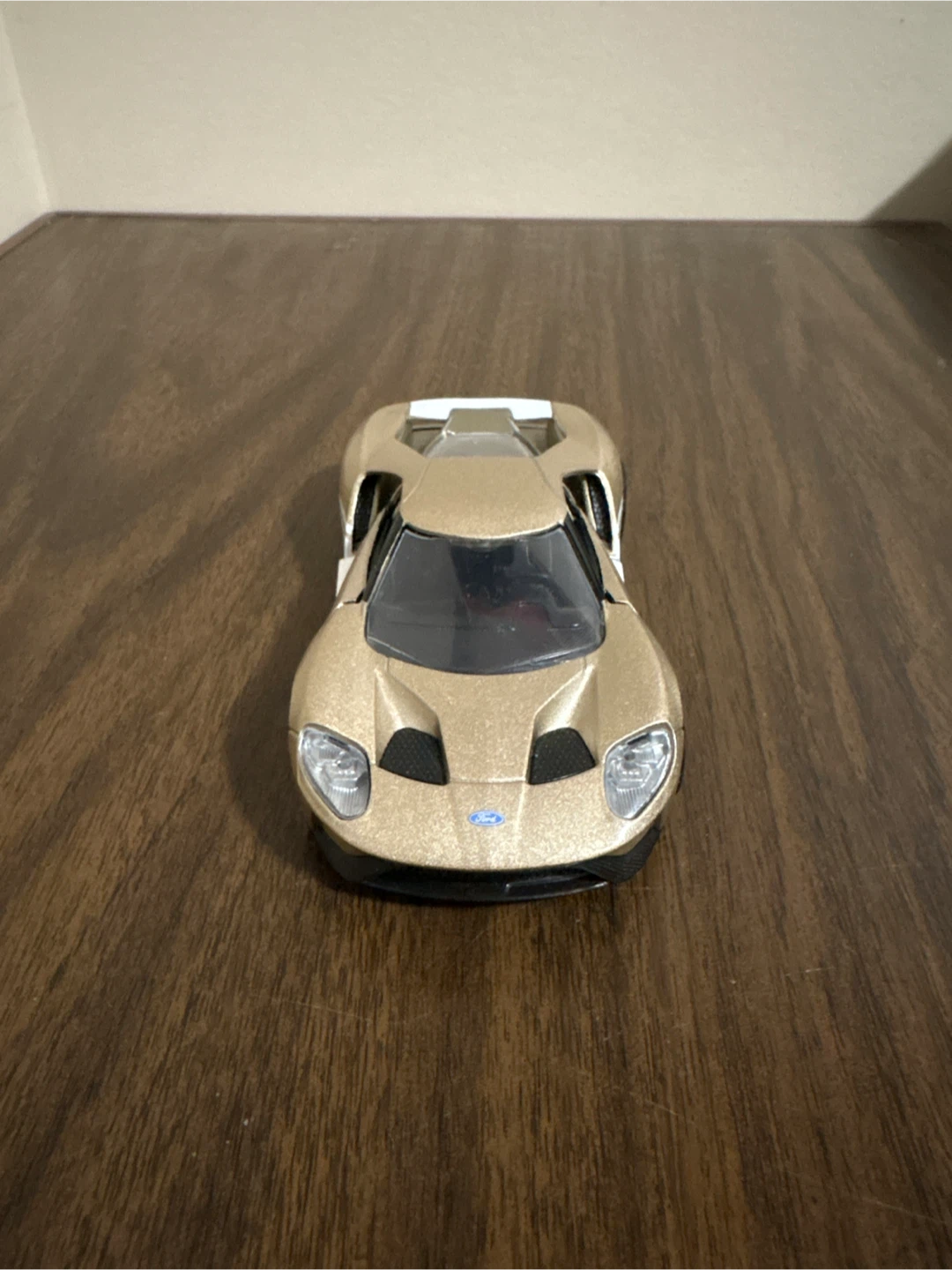 Ford GT gold car model - photo 2