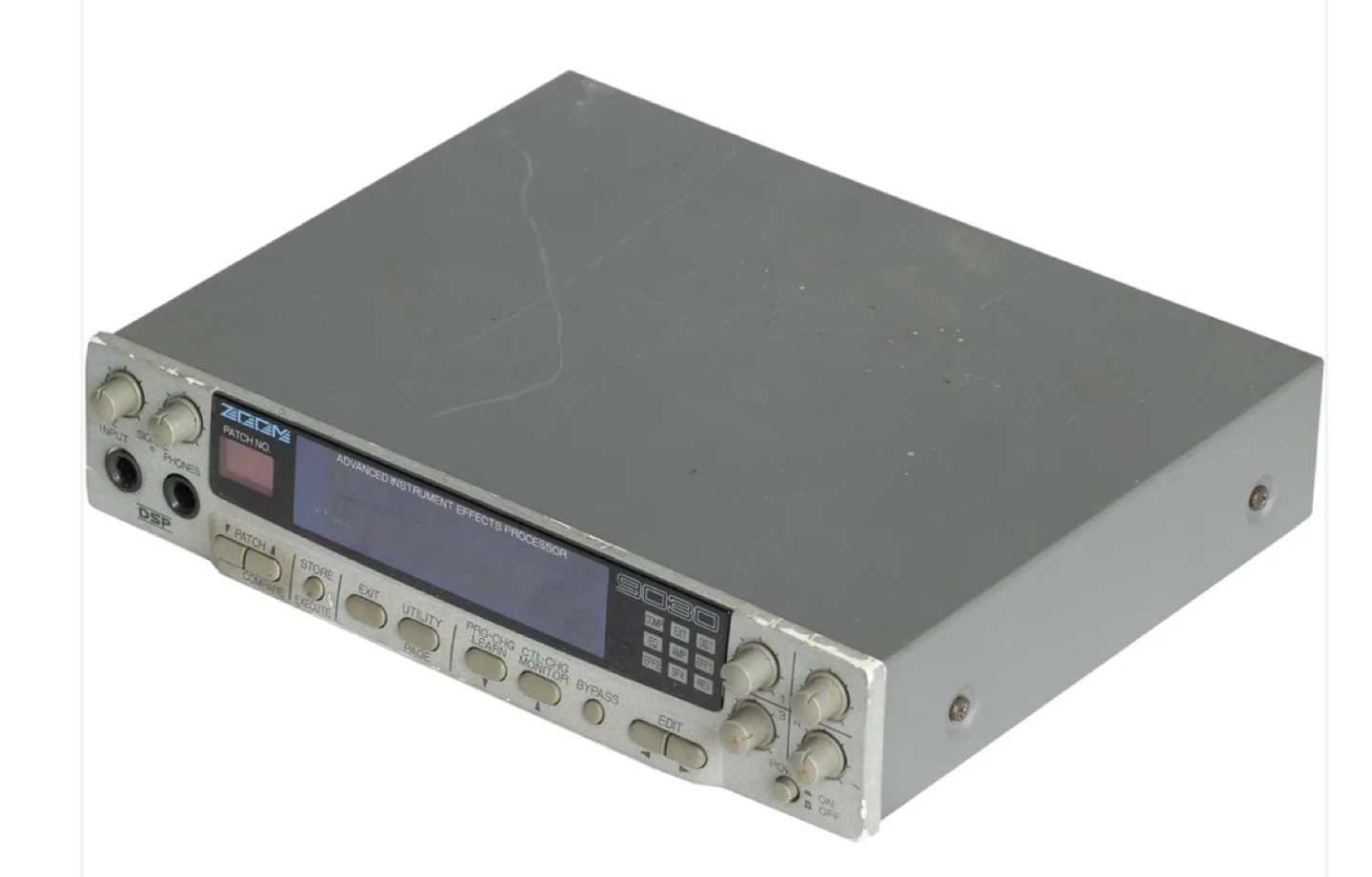 Zoom 9030 is a classic, digital multi-effects processor - photo 4