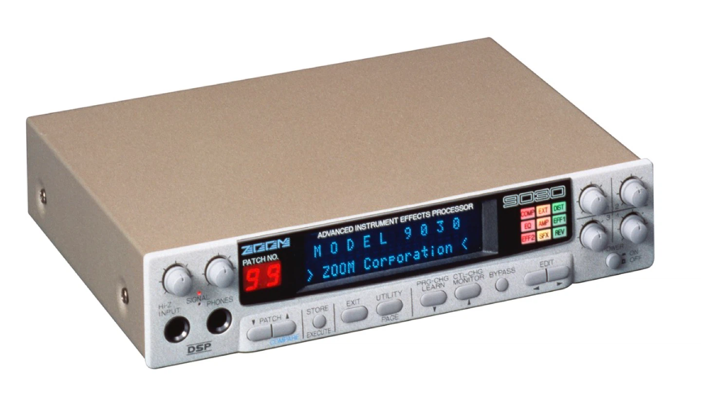 Zoom 9030 is a classic, digital multi-effects processor - photo 2