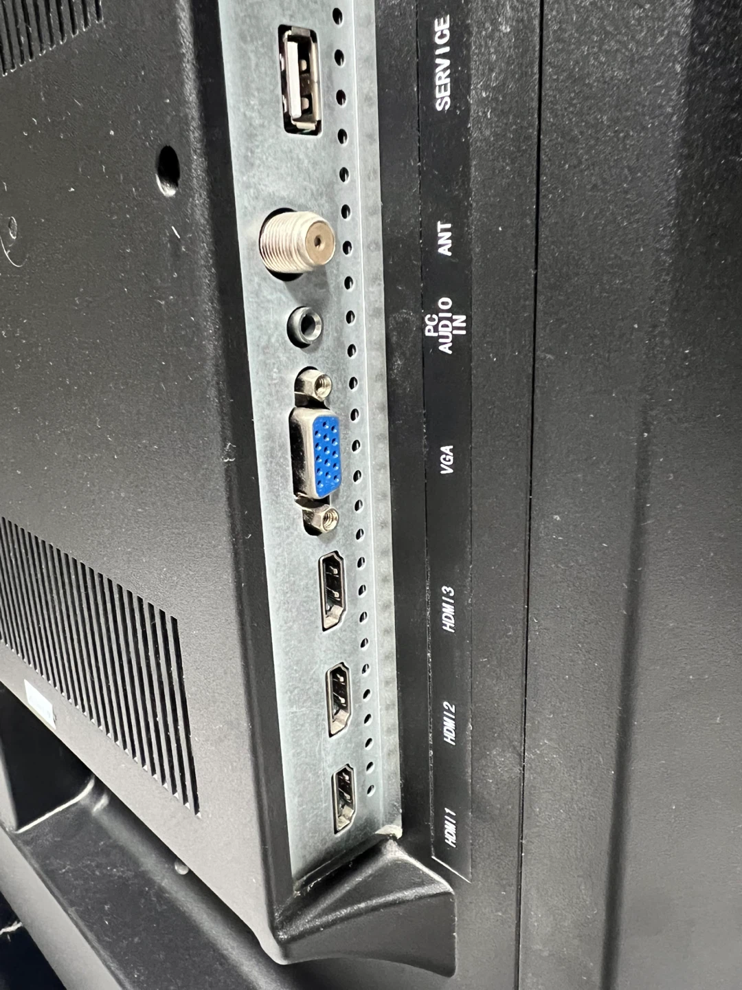 32 inch RCA LED TV - photo 5
