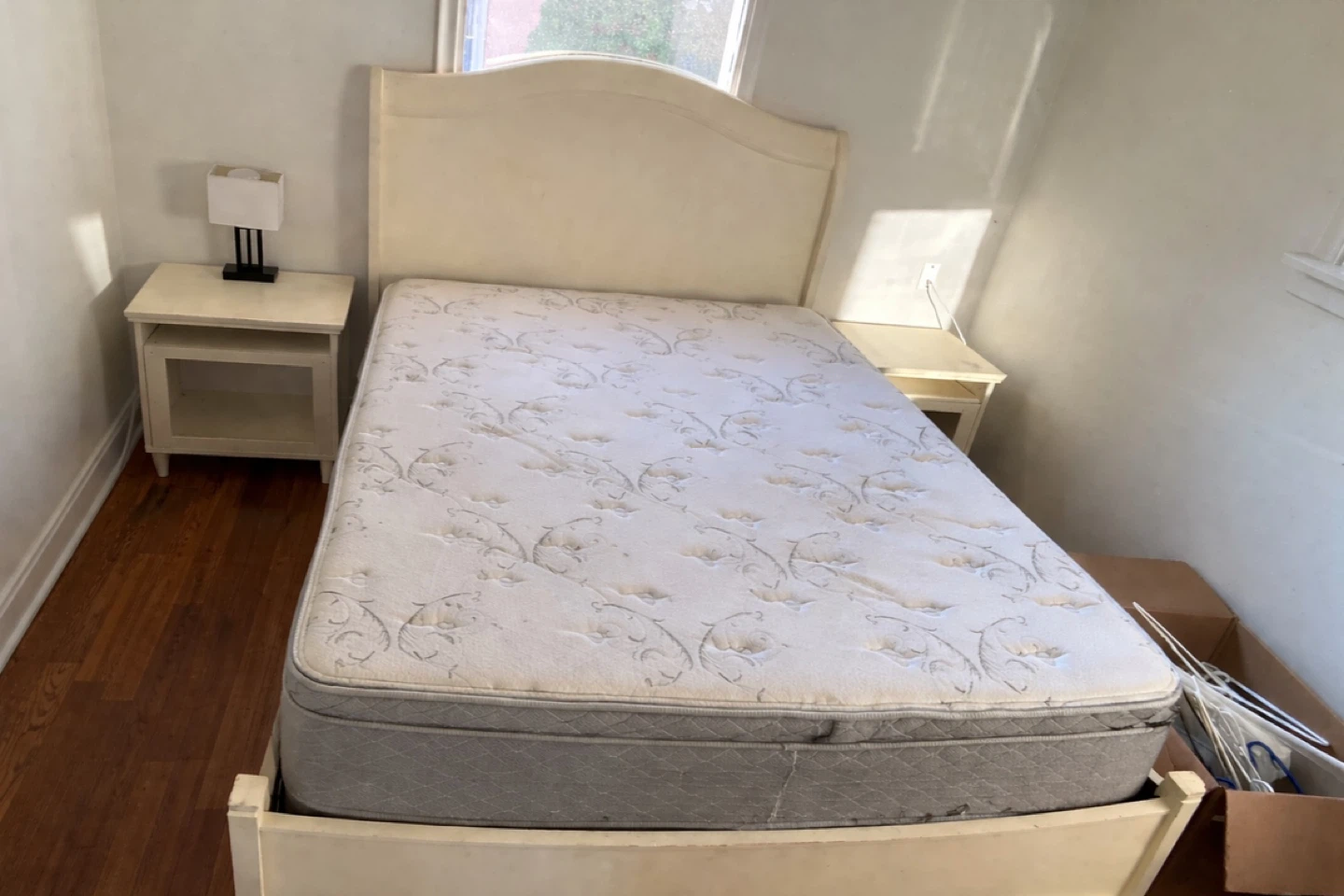 Queen Solid Wood Bed Frame + 2 Nightstands
