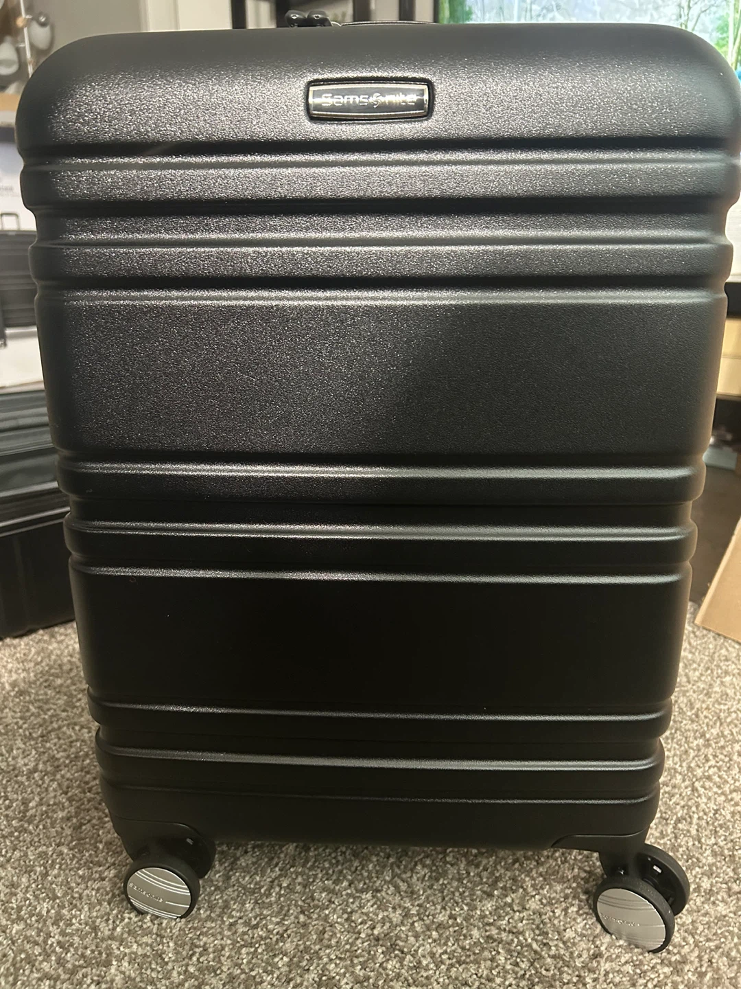 Samsonite Spinner Carry-On Luggage - Black
