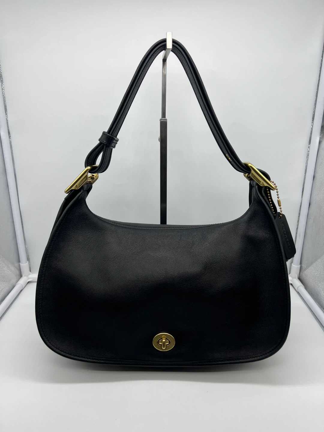 COACH VINTAGE Y2K Legacy Crescent Black Leather Shoulder Bag - photo 2