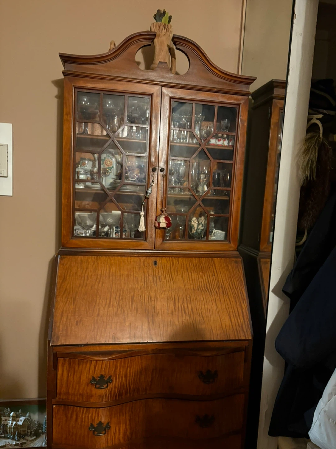 Vintage Secretary Desk with Hutch - photo 3