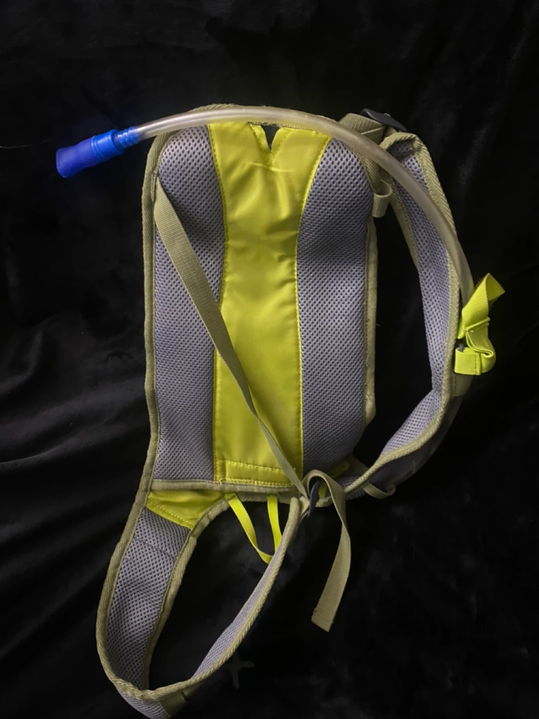 Ozark Trail Hydration Backpack - photo 3