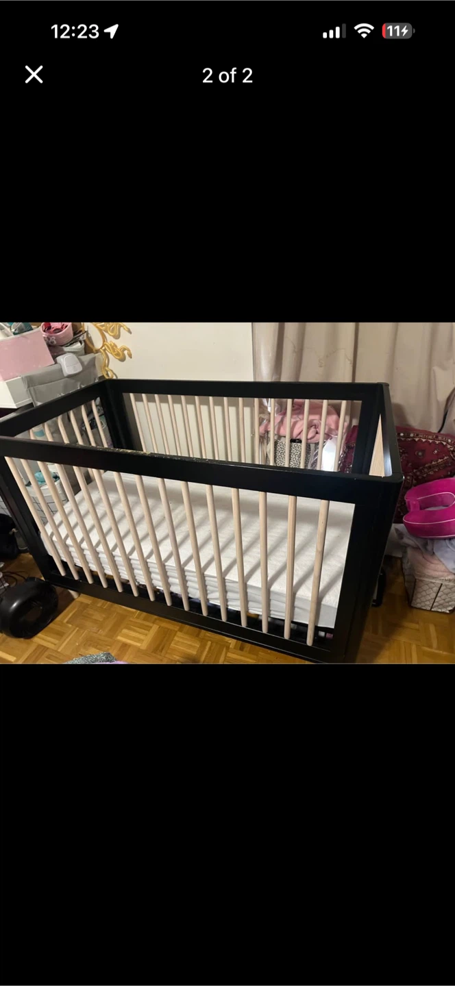 Black and Natural Wood Crib