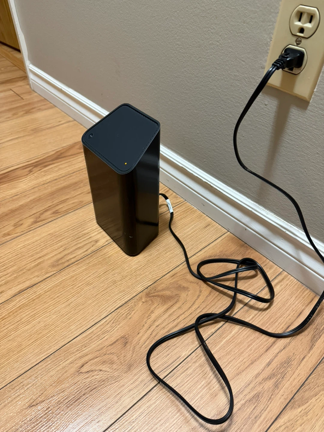 Shaw/Rogers/Bell Xfinity XB6-A Gateway WiFi Router