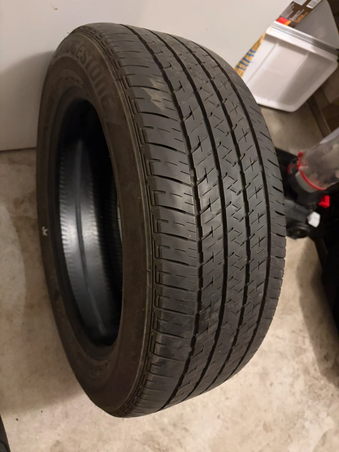 Bridgestone 215/55R17 Tire