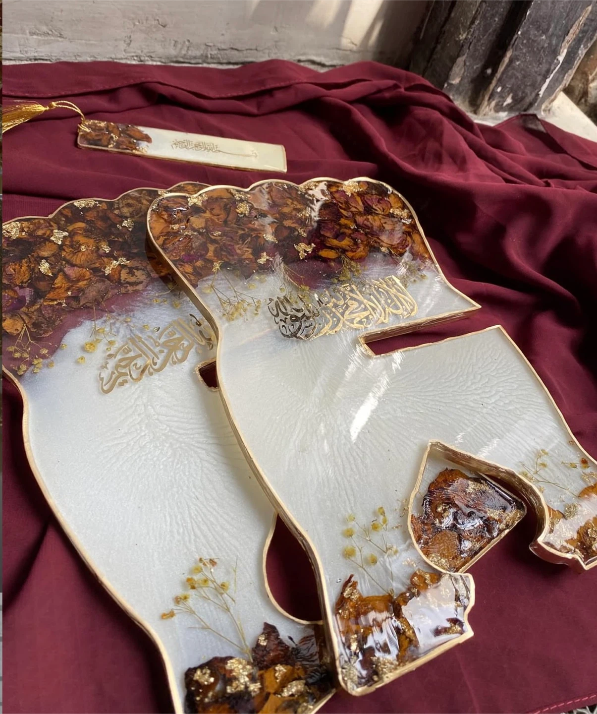 Resin Quran Stand with Tassel - photo 2