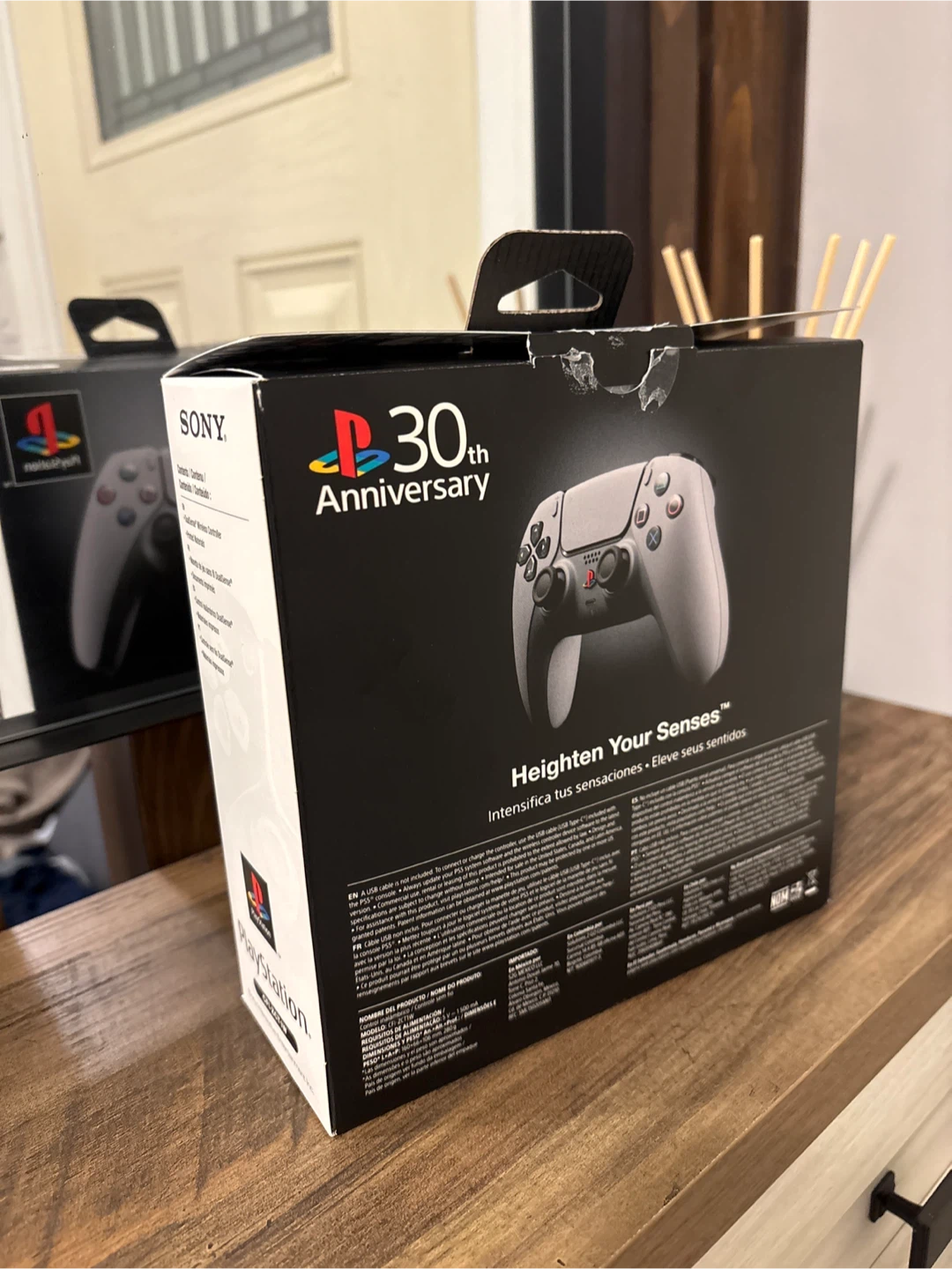PlayStation DualSense Controller Limited Edition 30 Anniversary - photo 2