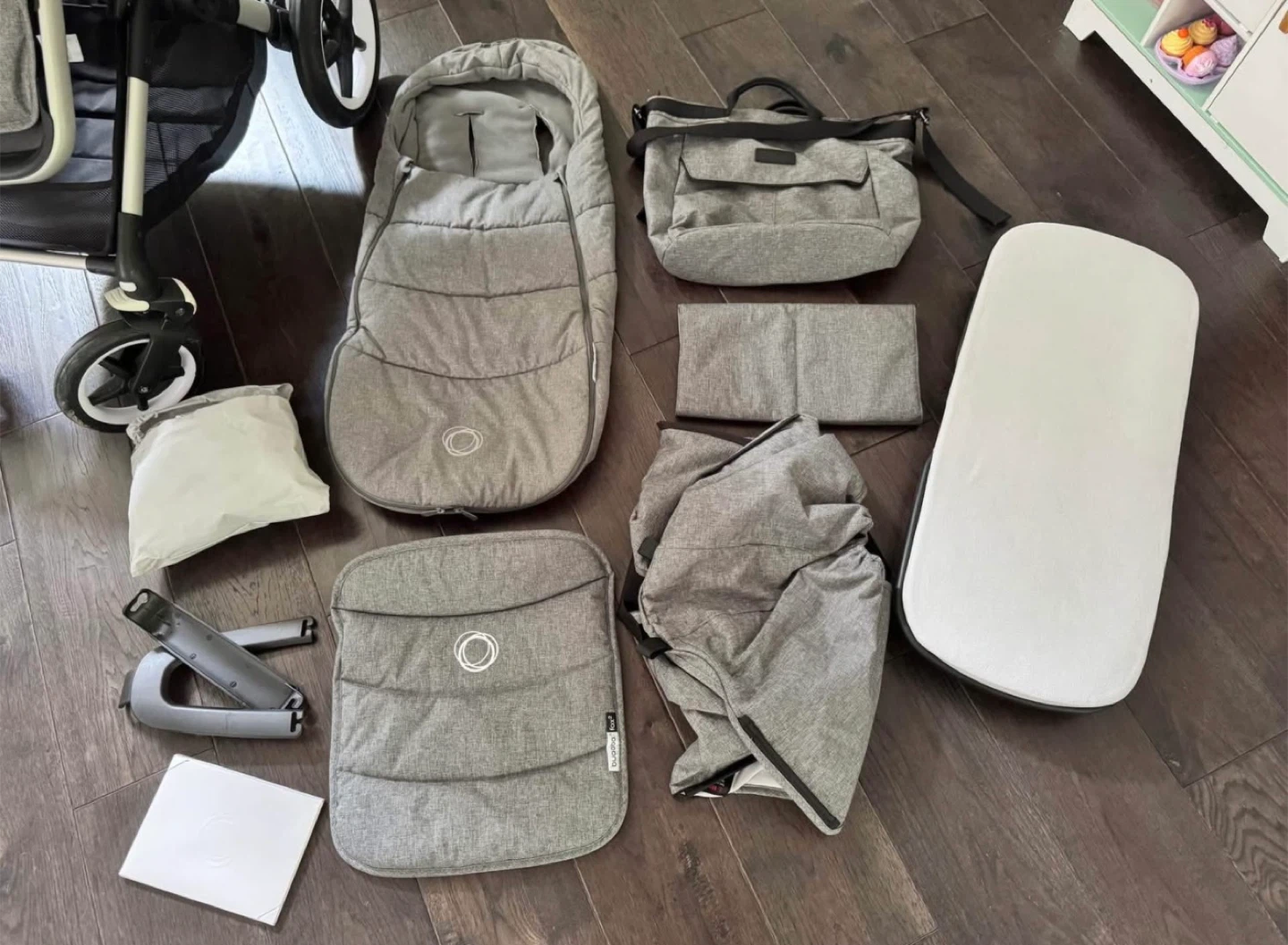 Bugaboo Fox 2 Stroller Grey Melange w/ Seat & Bassinet - photo 2