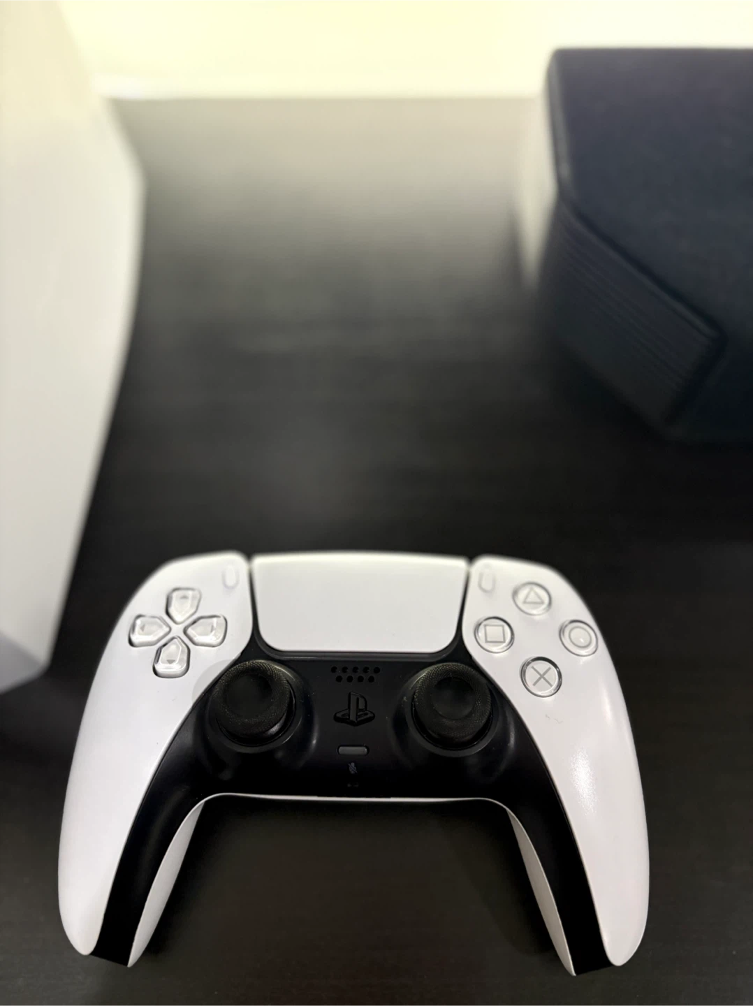 PS5 Disc Edition with Controller – Like New – Limited Time! - photo 4