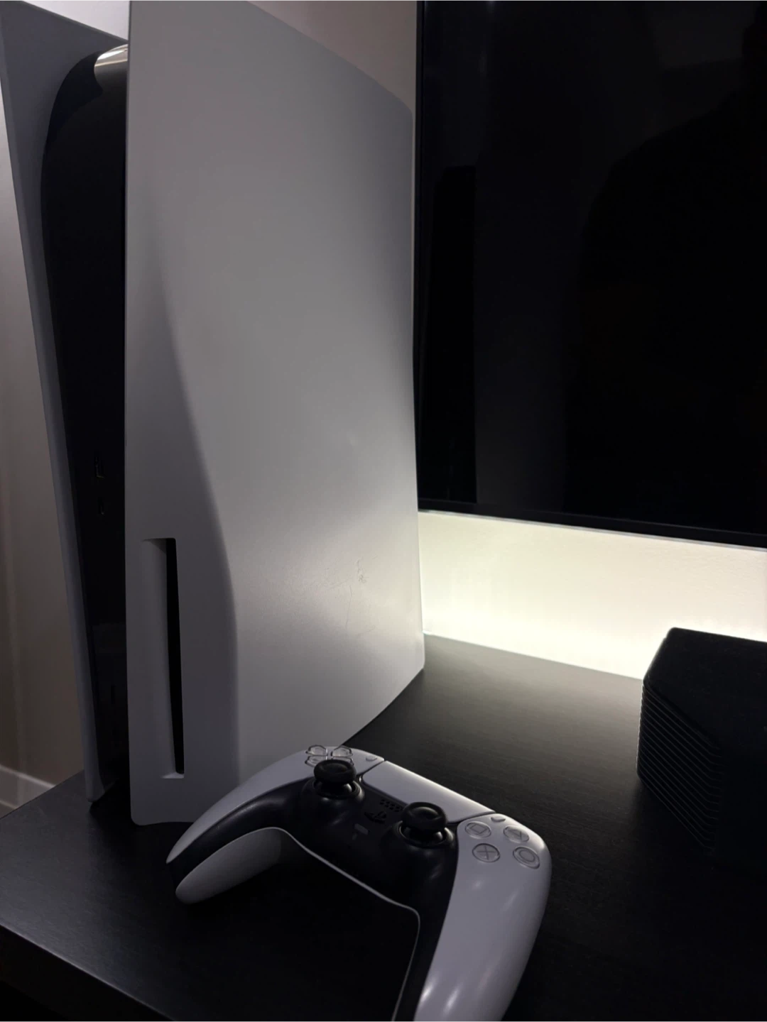 PS5 Disc Edition with Controller – Like New – Limited Time! - photo 3