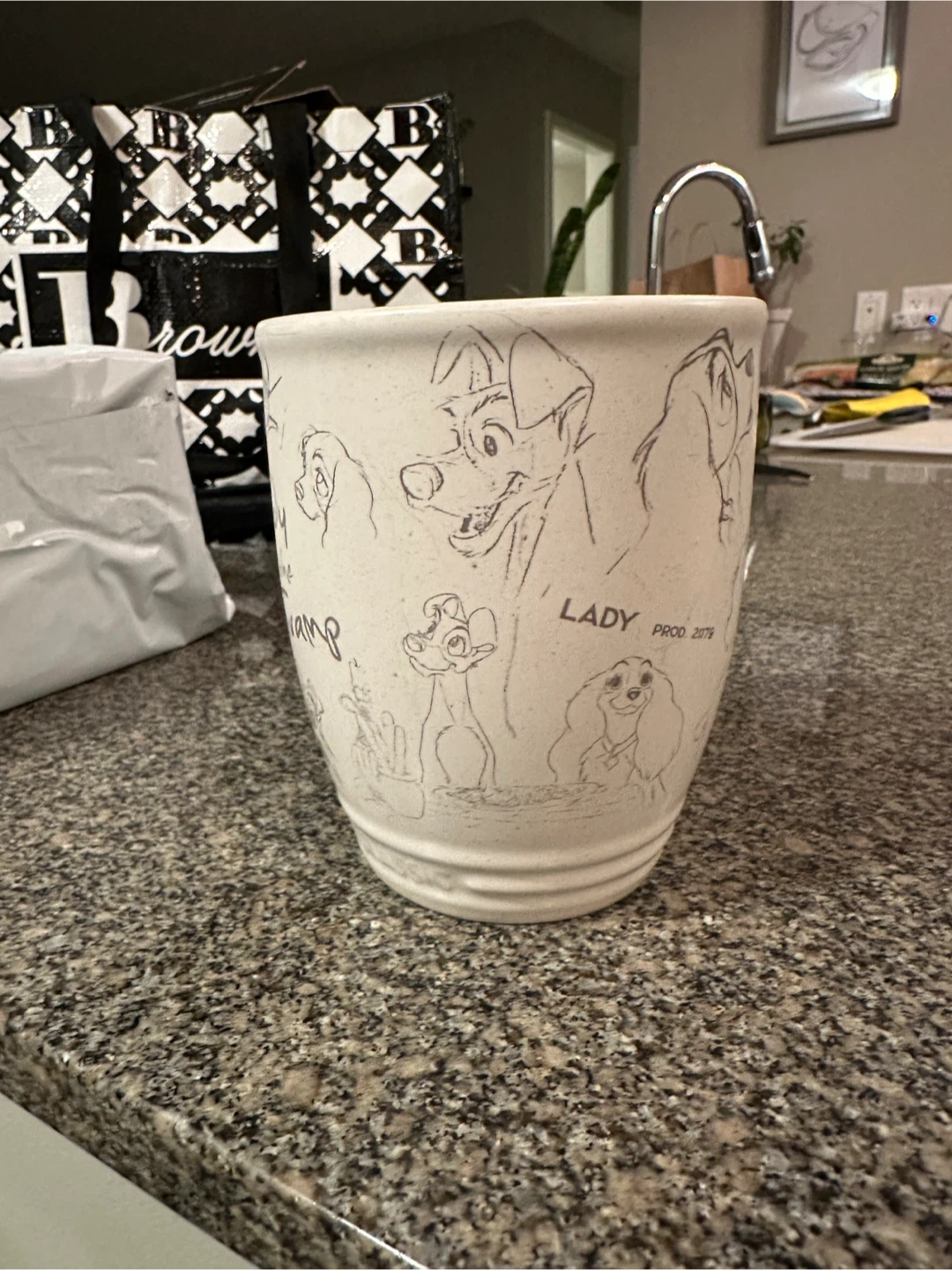 Disney Lady and the Tramp Mug - photo 2