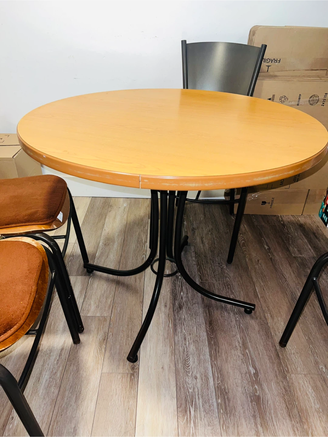 MOVING OUT SALE!! Round Dining Table Set with 4 Chairs - photo 4