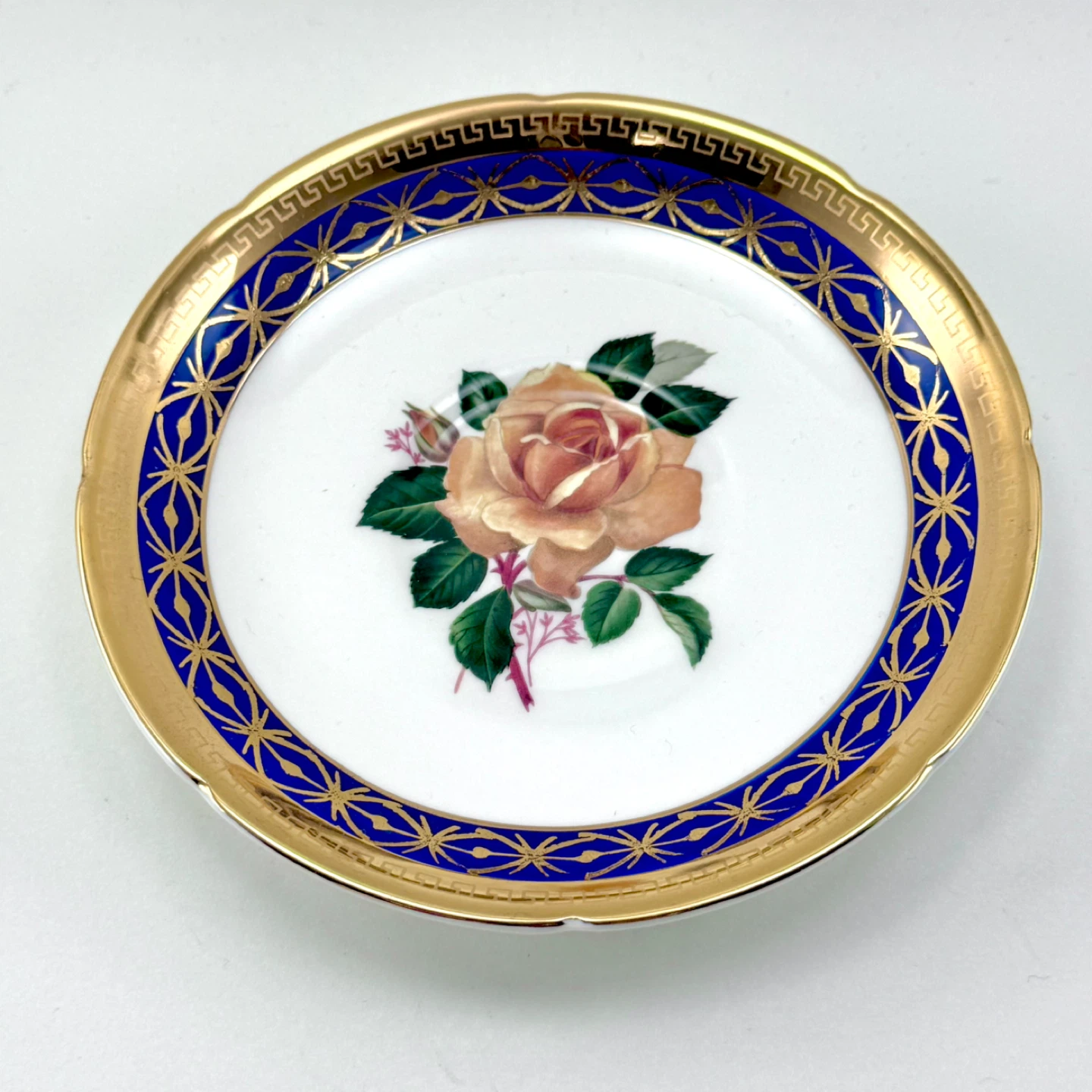 Court Royal peach cabbage rose teacup - photo 2