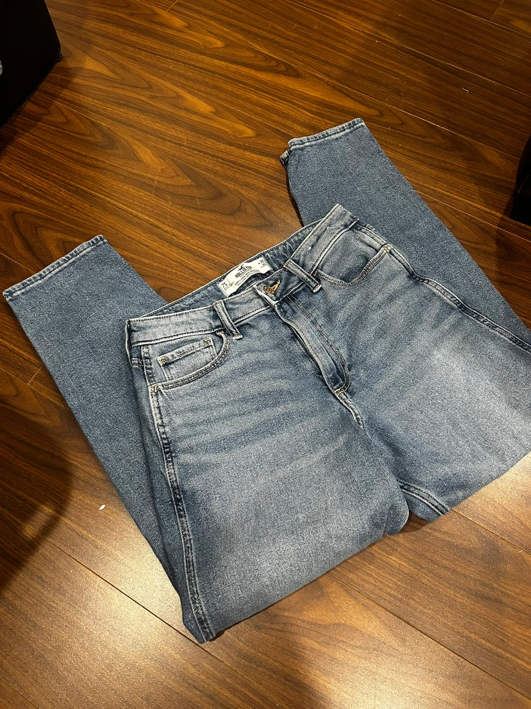 HOLLISTER Curvy high rise mom jeans size 28 - photo 2