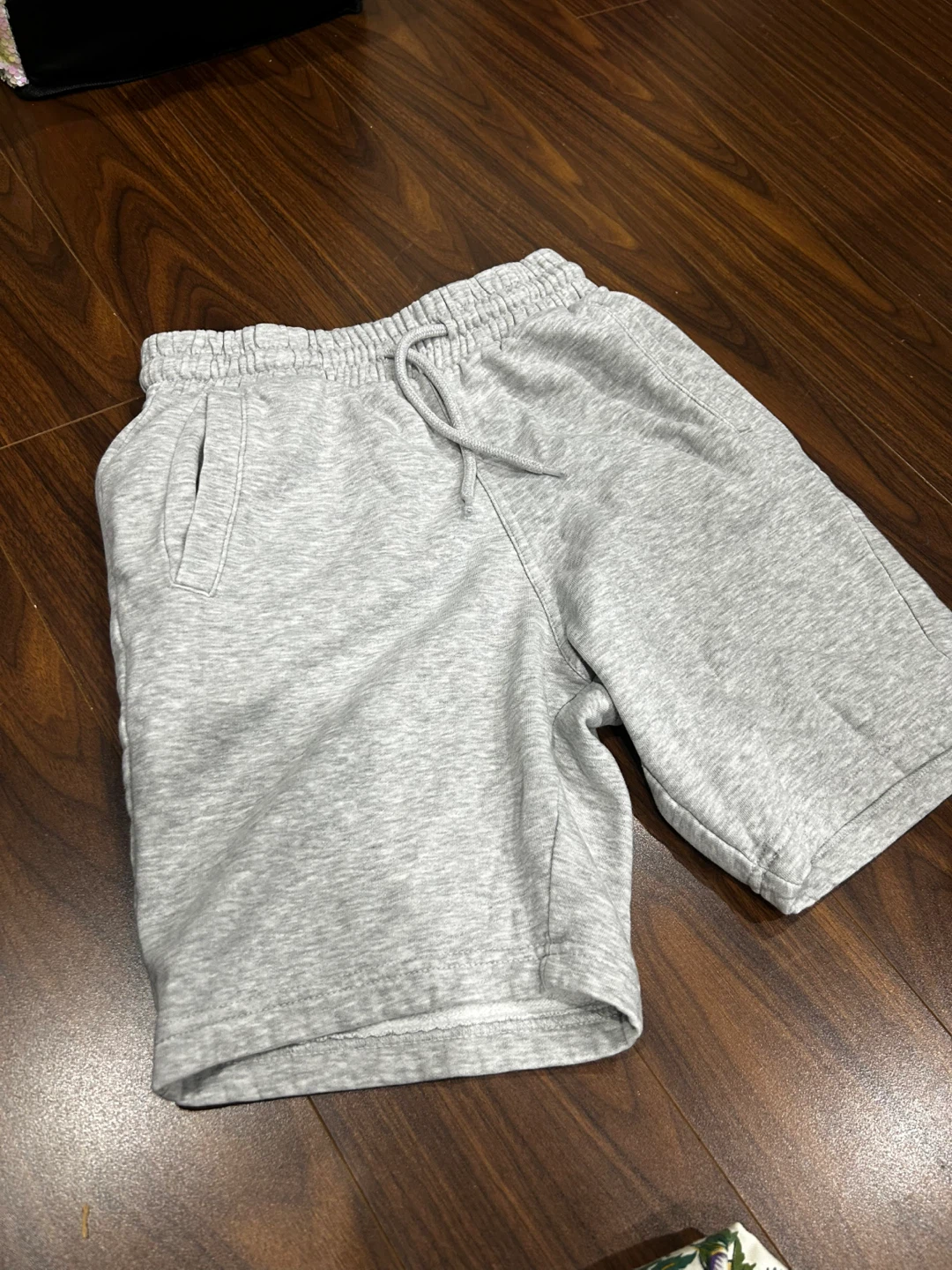 H&M men’s XS sweatshorts - photo 2