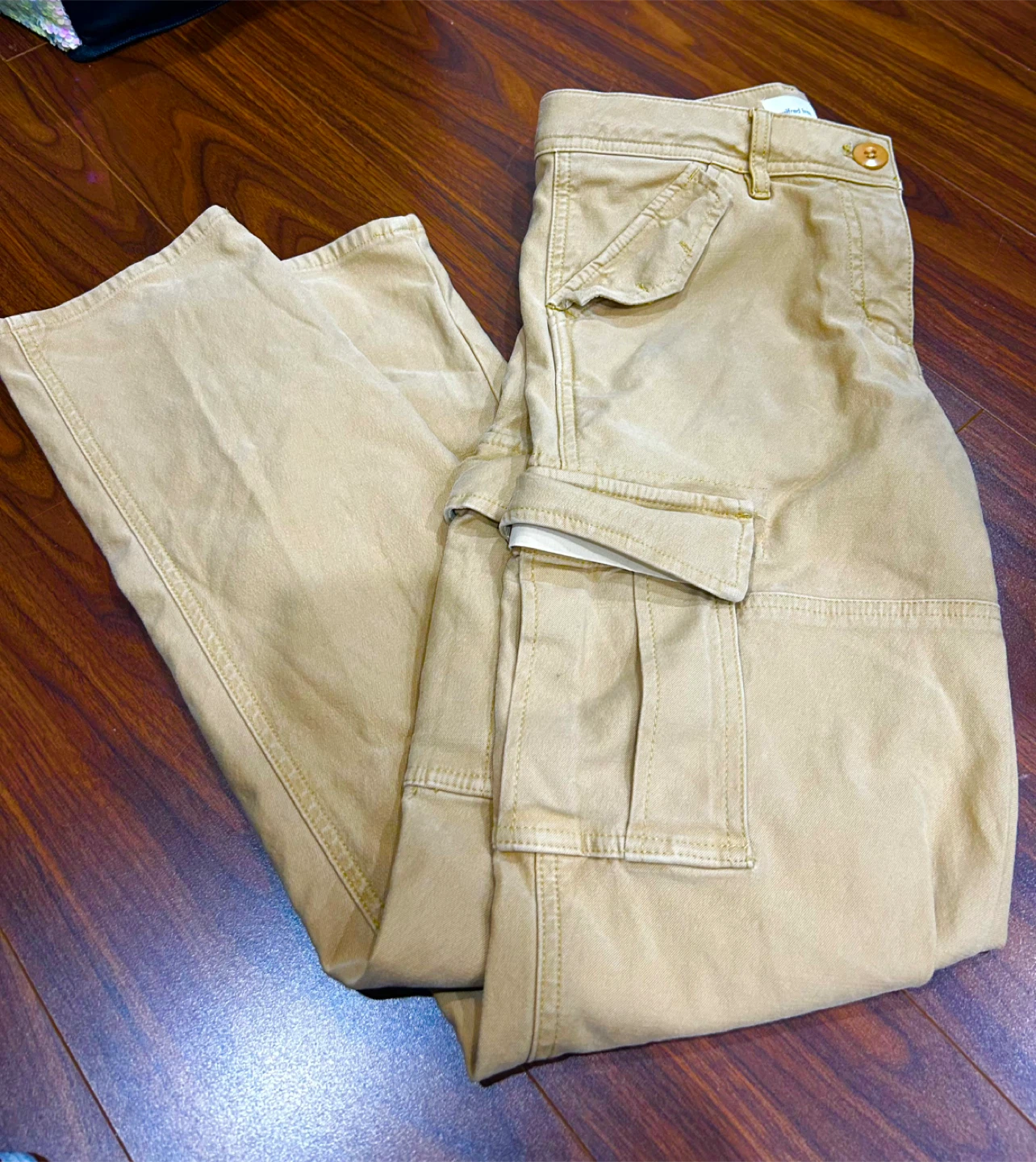 Wilfred free glacier cargo pants size 4- colour sandy beige - photo 3