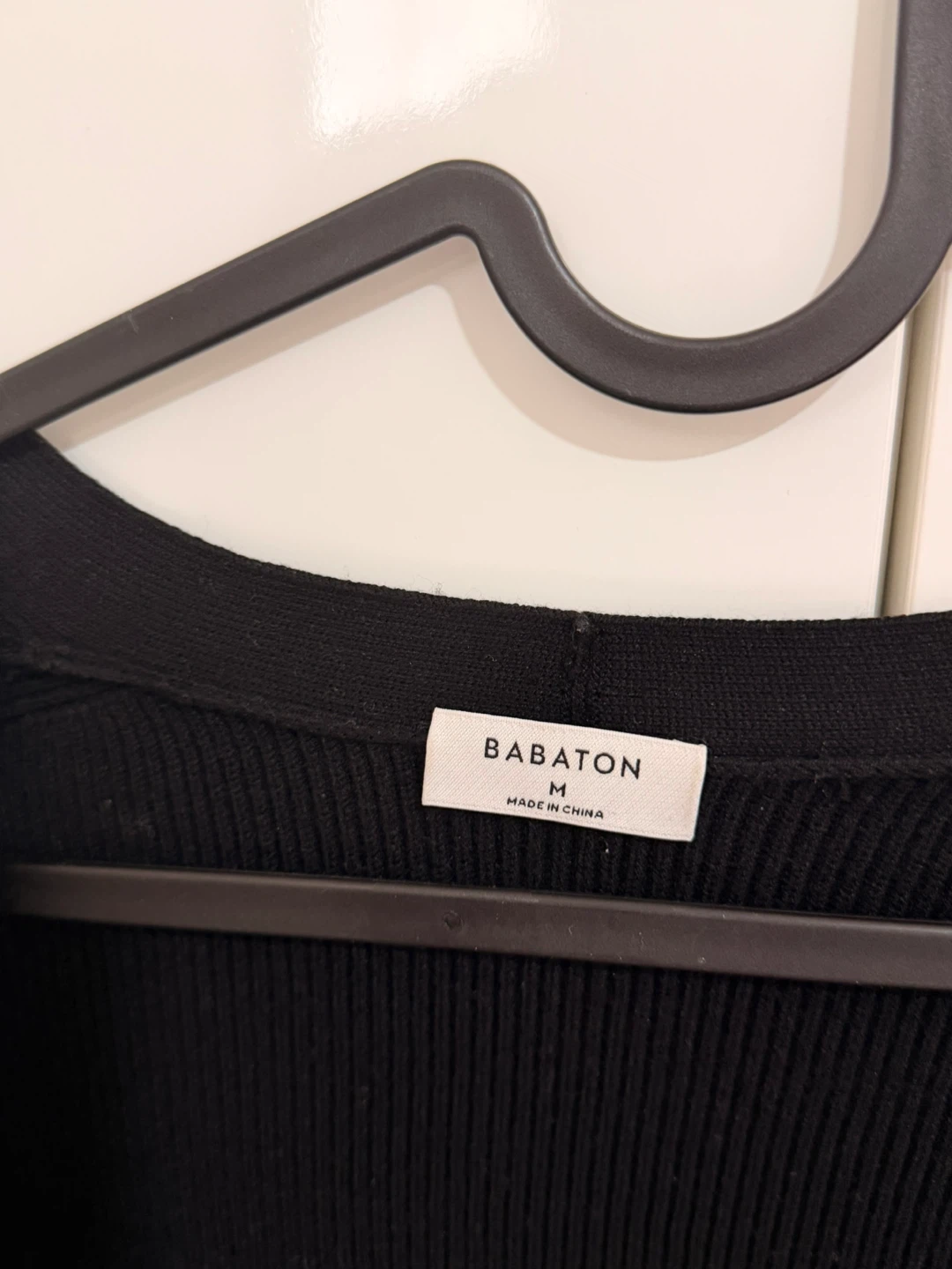 Babaton Black Cropped Cardigan Sweater - Size Medium - photo 2