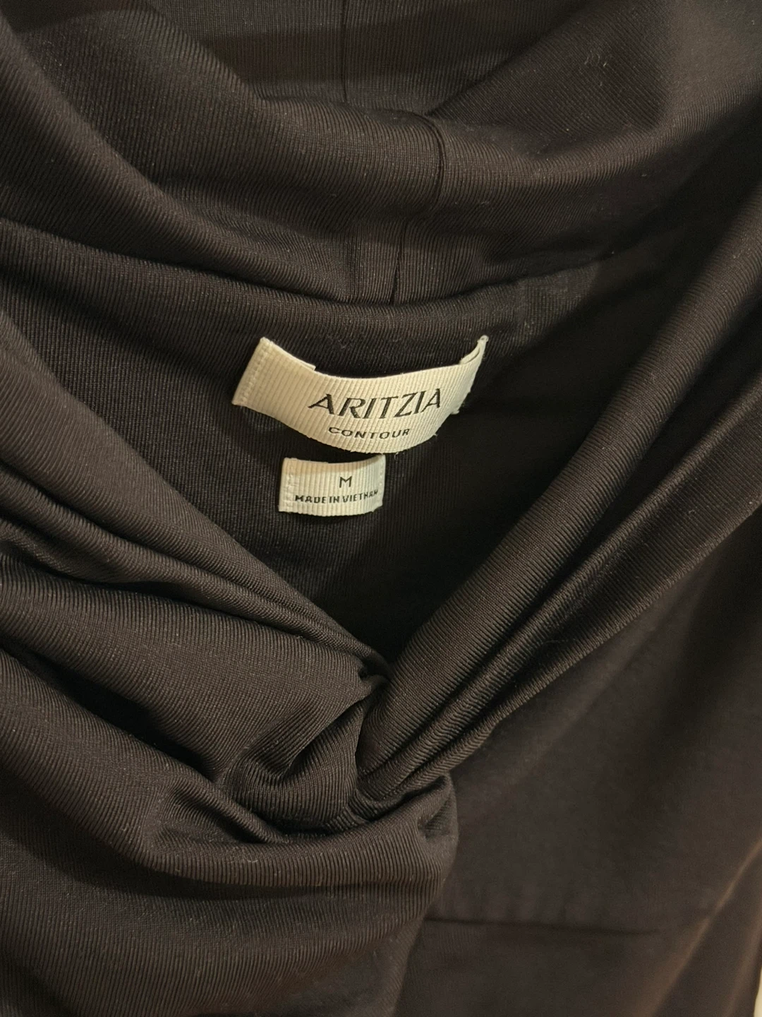 Aritzia Contour Black Twist Front Top - Size M - photo 2