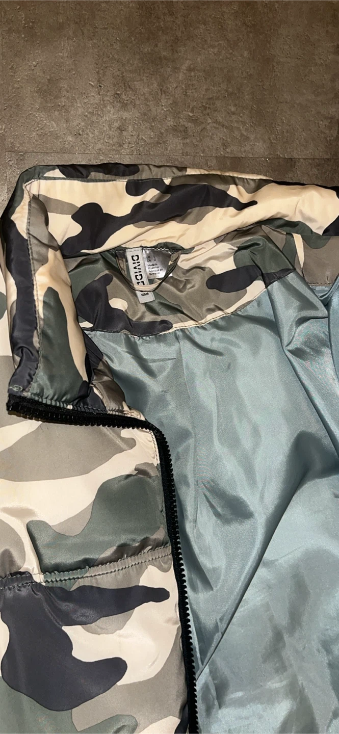 Large H&M Camo Puffer Jacket - photo 2