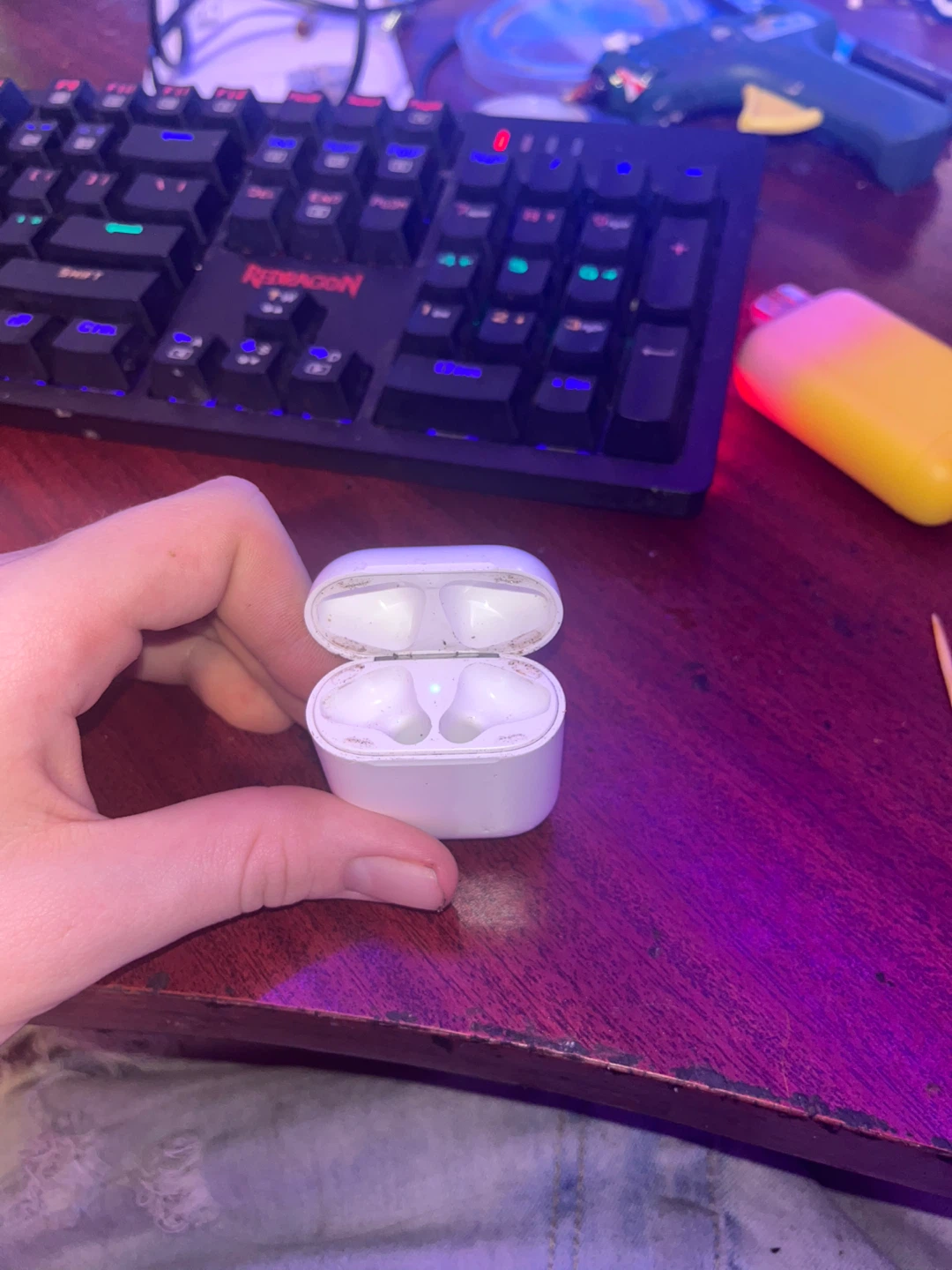 AirPod 2nd Gen - photo 2