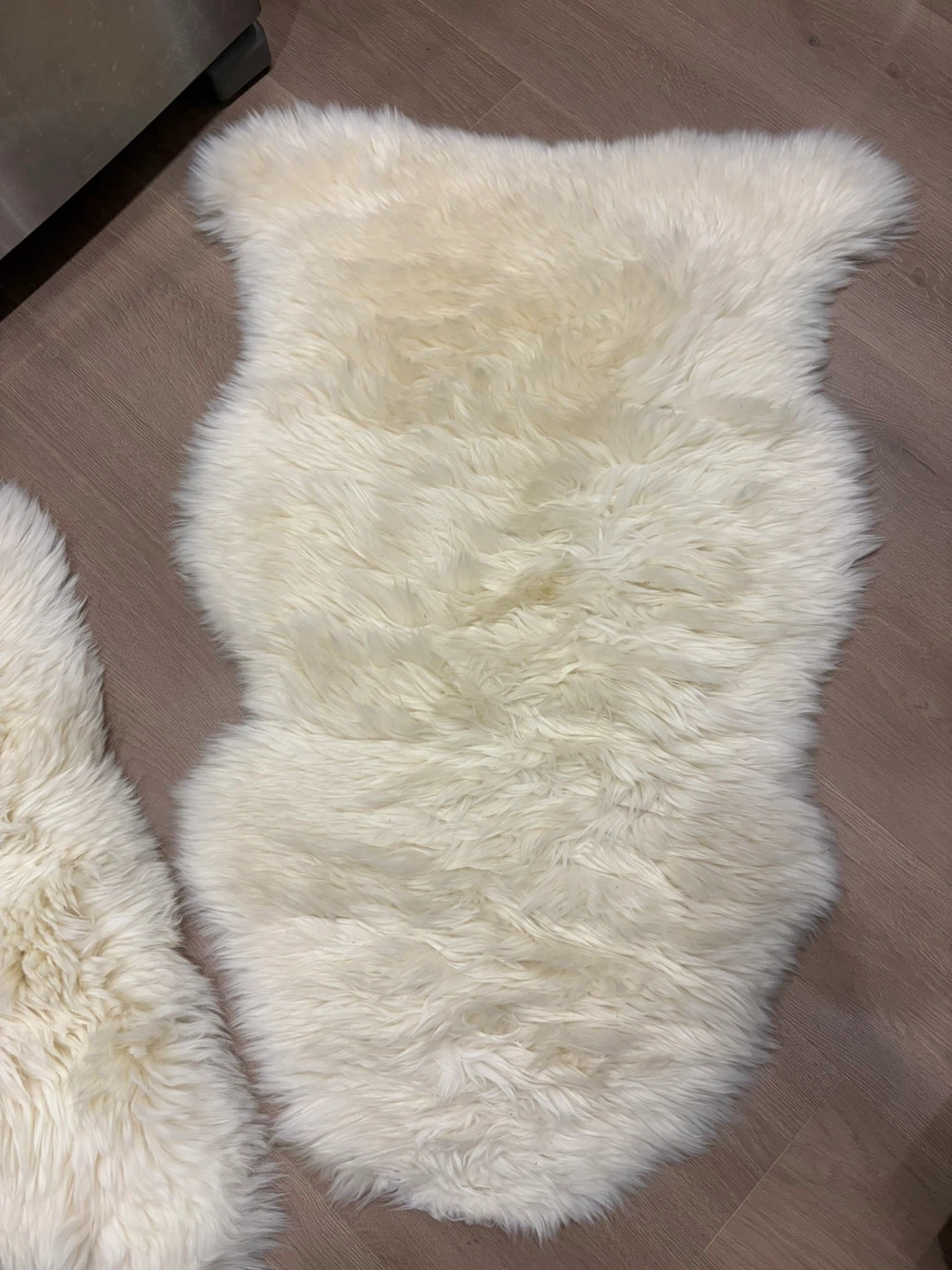 100% Sheepskin Rug - ivory