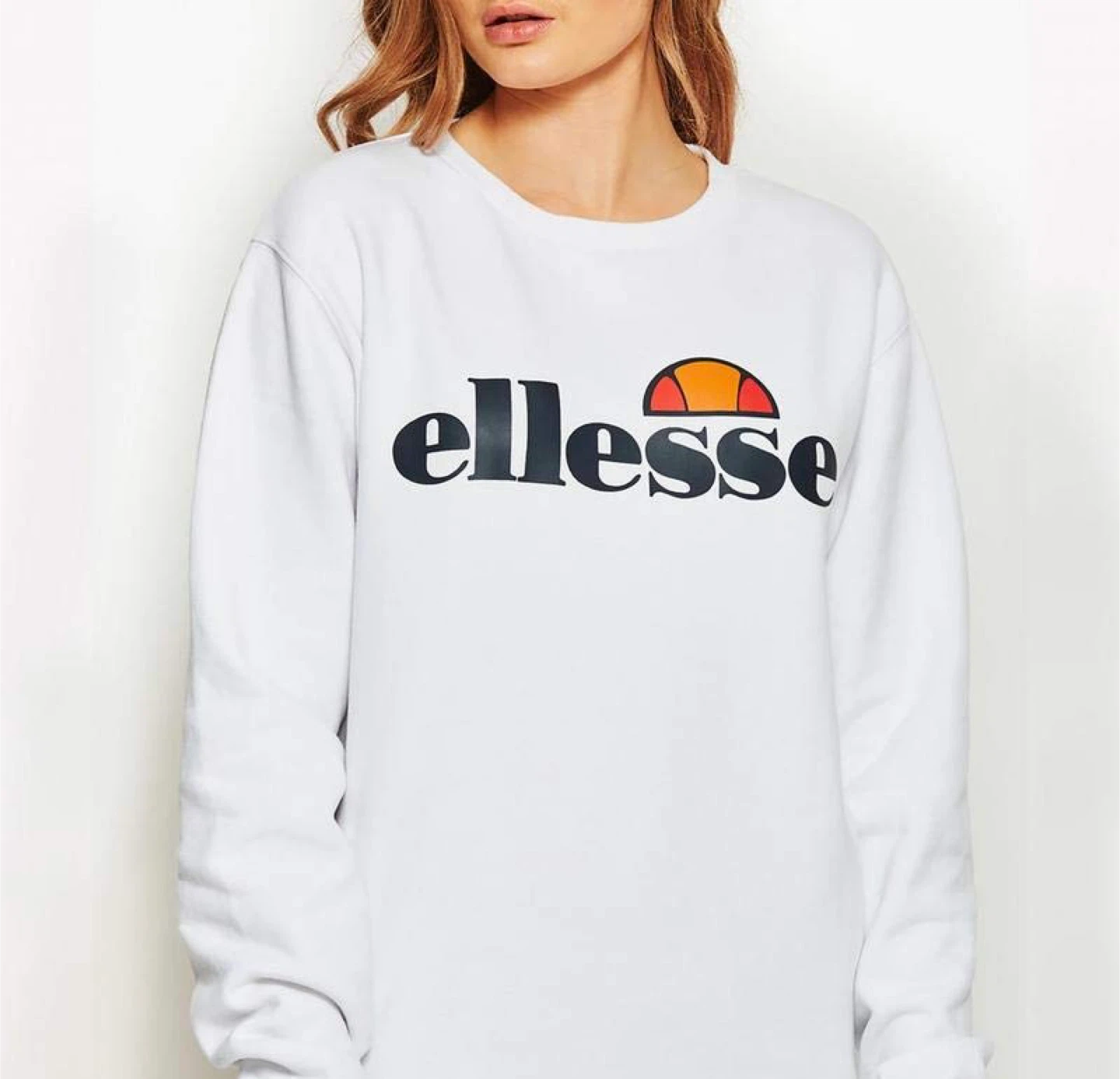 ELLESSE White Crewneck Size Small