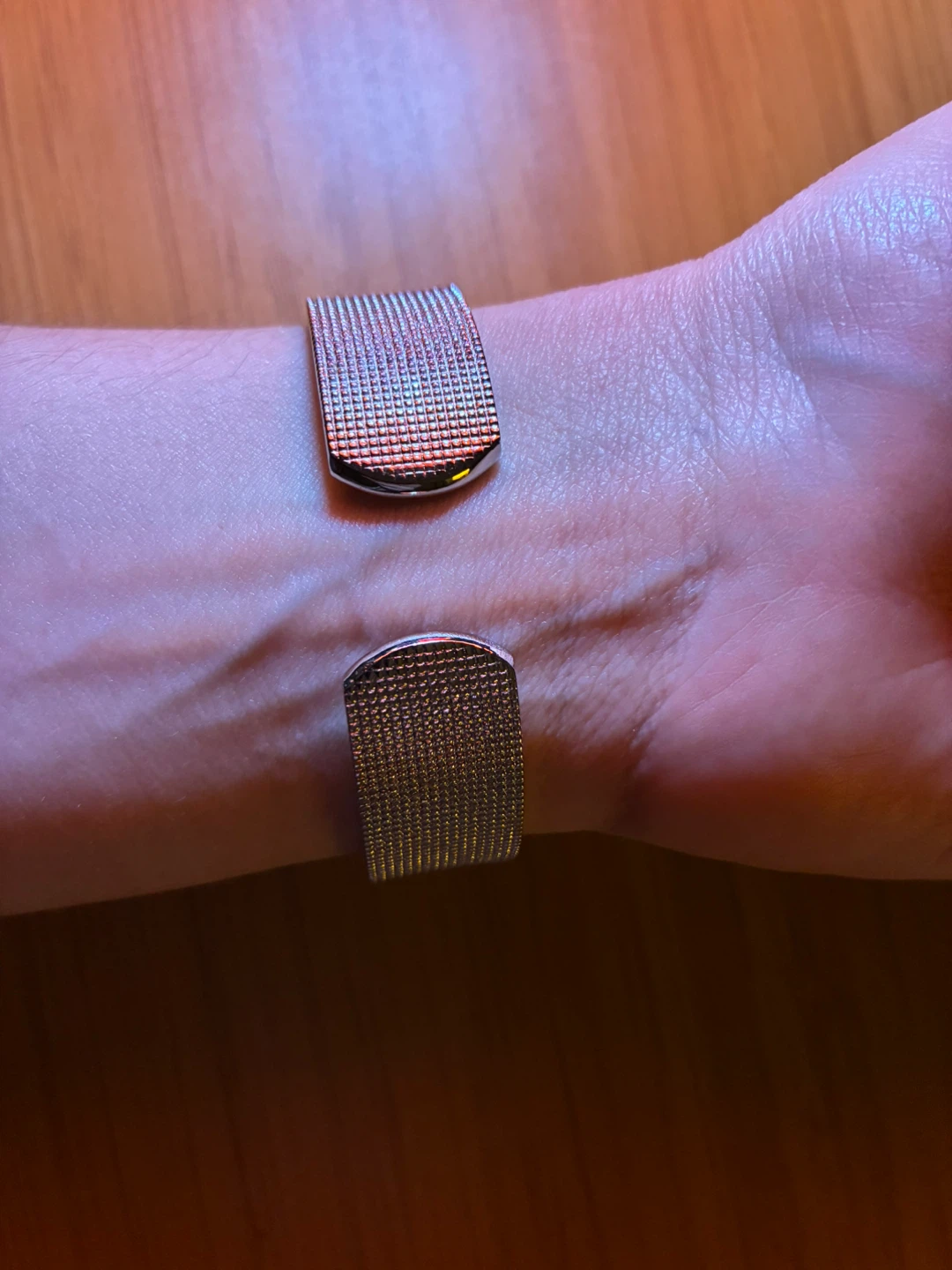 Rectangular Face Mesh Band Watch - photo 2