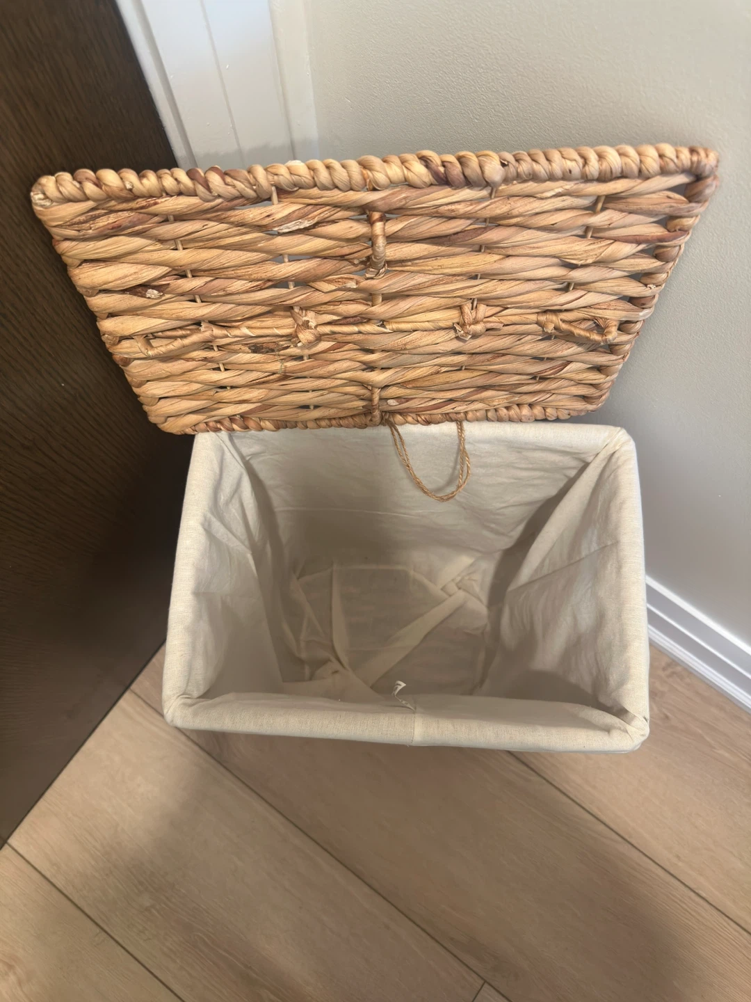 Wicker Laundry Hamper with Lid - photo 2