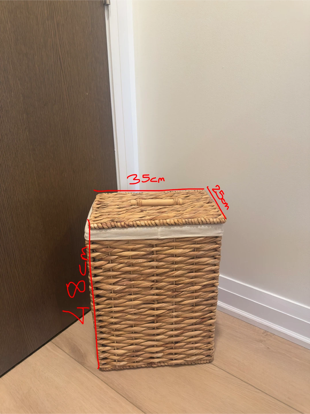 Wicker Laundry Hamper with Lid