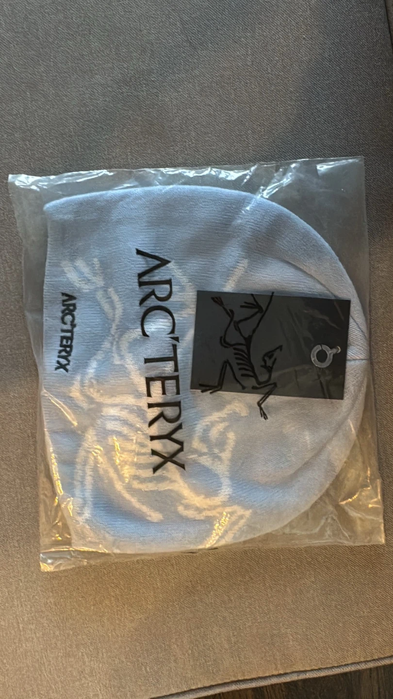 Arc'teryx Beanie - Pink & Light Blue - photo 2
